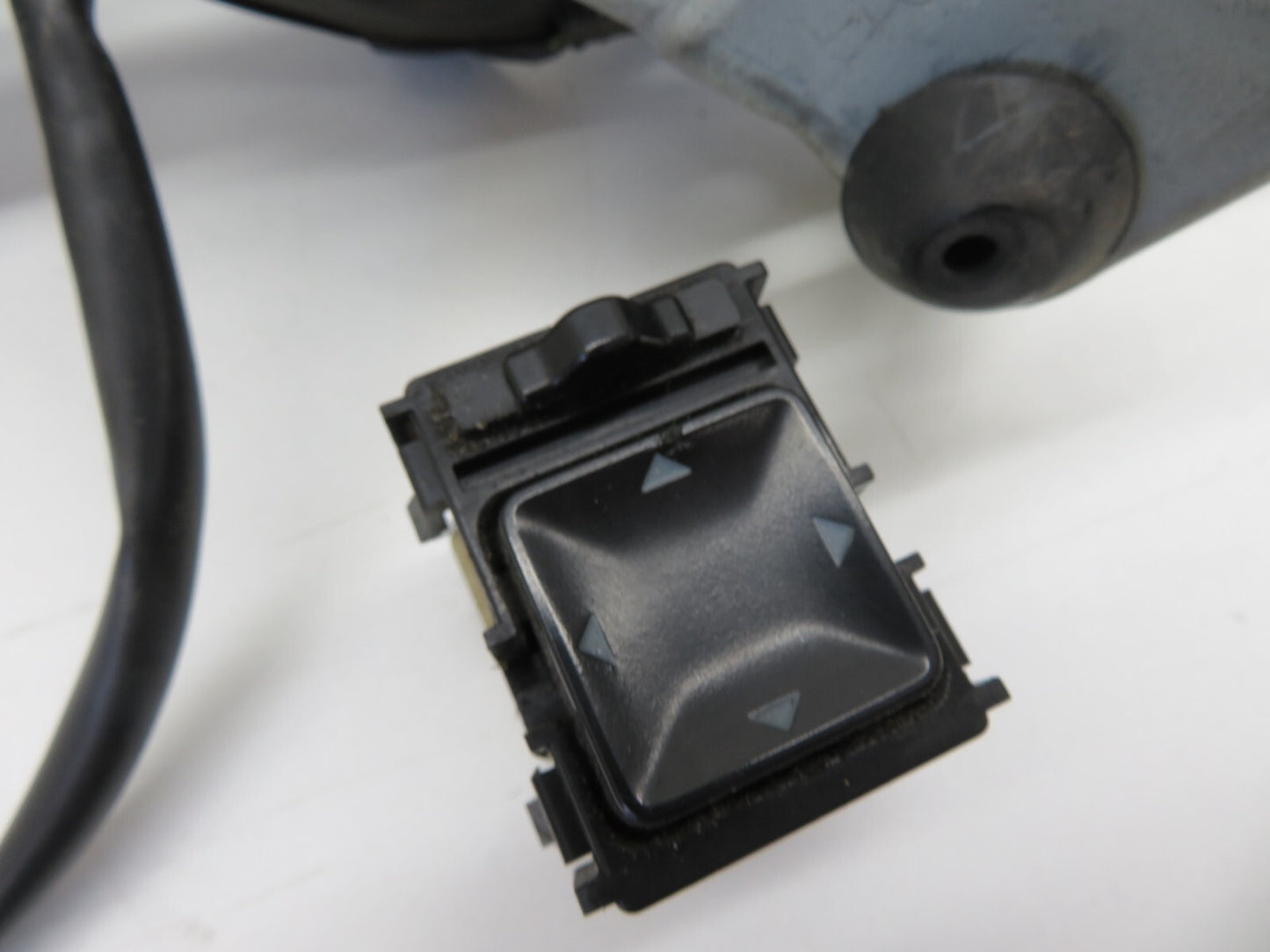 TOYOTA MR2 MK2 FOLDING DOOR WING MIRRORS LOOM SWITCH (SEE PHOTOS) 1990-1999 0610