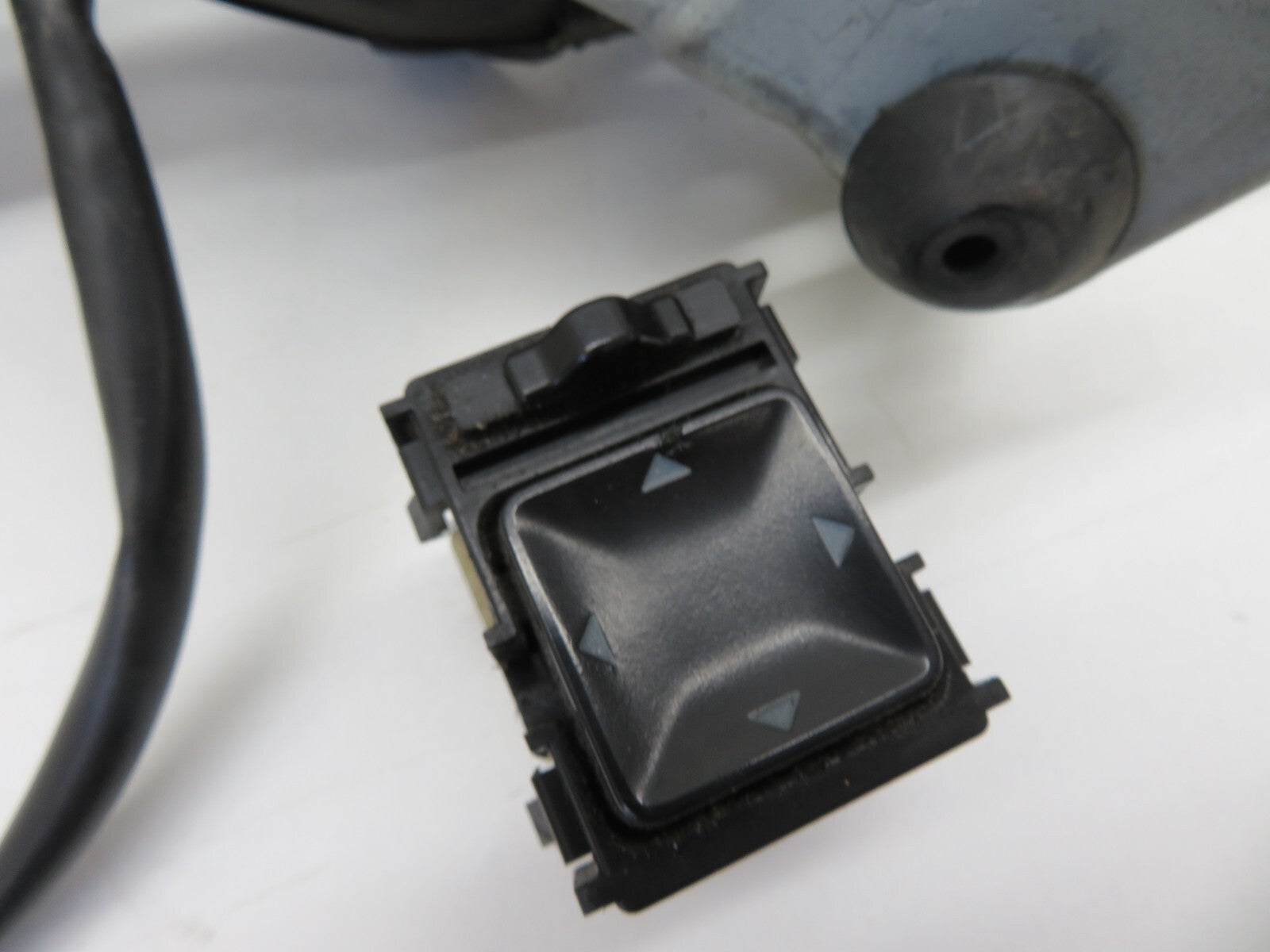 TOYOTA MR2 MK2 FOLDING DOOR WING MIRRORS LOOM SWITCH (SEE PHOTOS) 1990-1999 0610