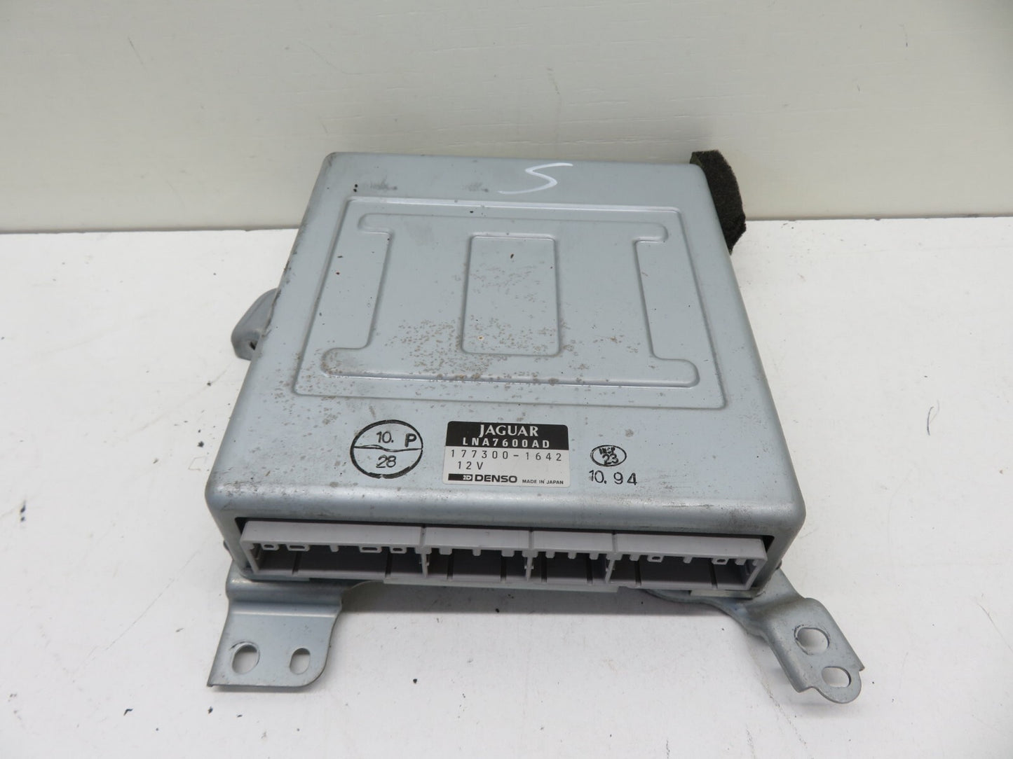 JAGUAR X300 XJ6 XJR ECU AIR CONDITIONING HEATER CONTROL UNIT 1994-2001 1744-5