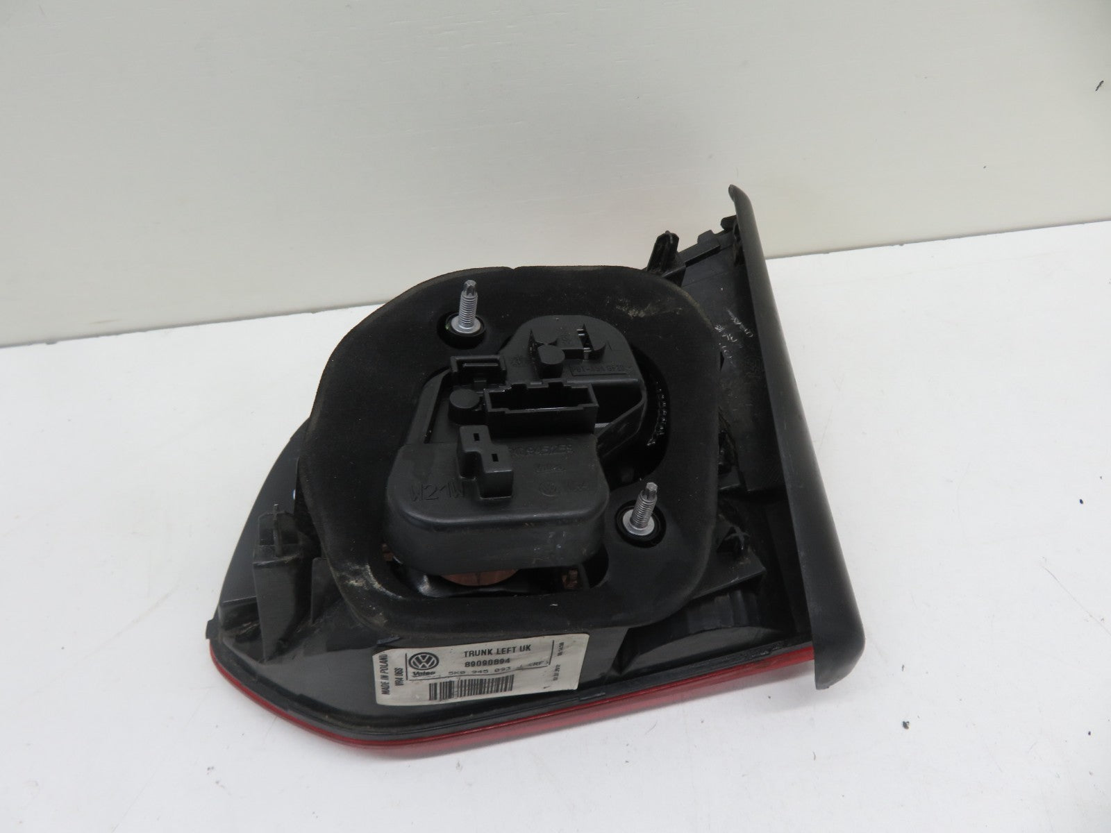 VW GOLF MK6 NS PASSENGER INNER REAR TAIL LIGHT 89090894 2009-2013 1546-5