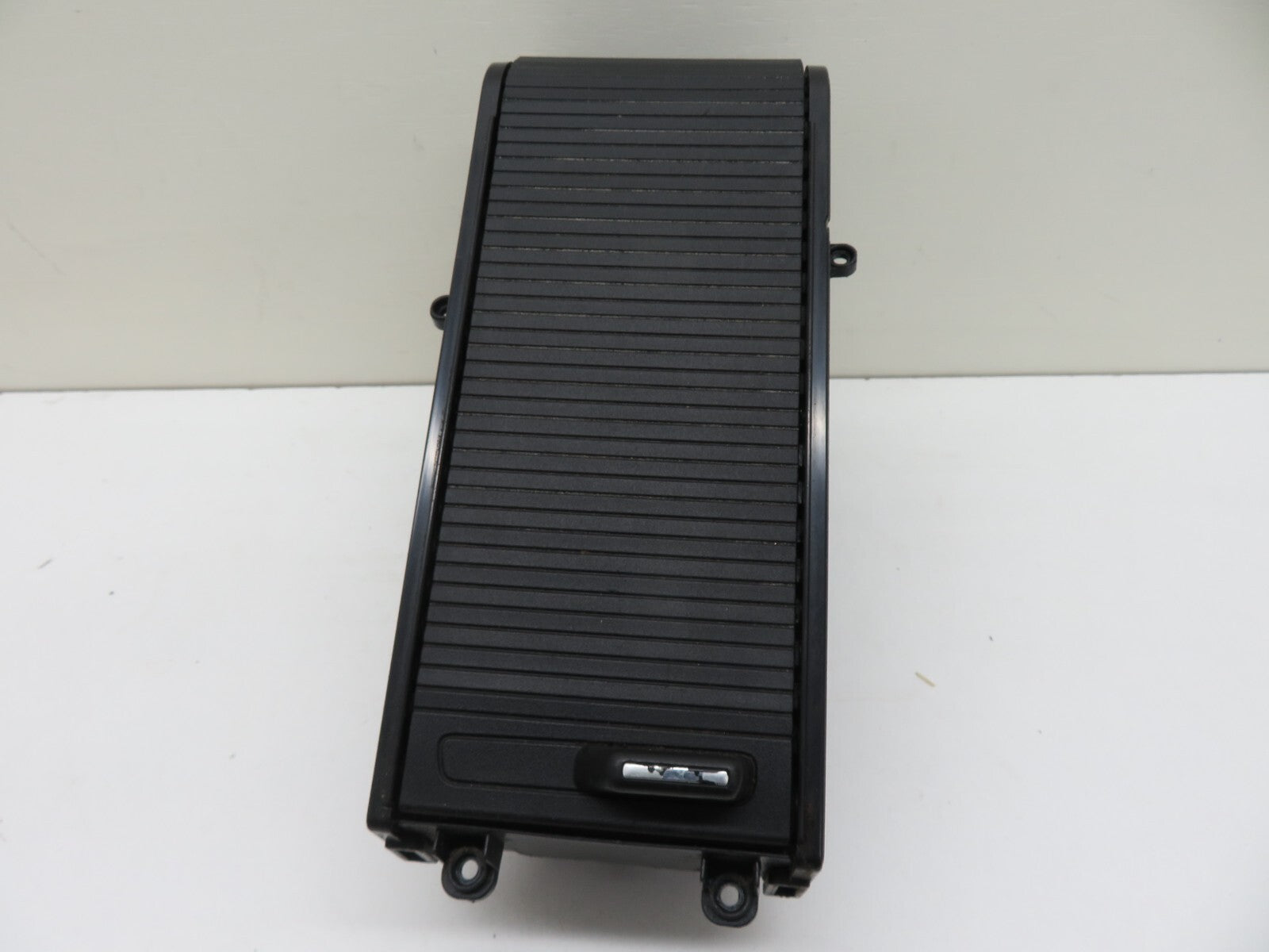 HYUNDAI I40 CENTER CONSOLE STORAGE SLIDE TRAY 84603-3Z410 2011-2015 A581-8