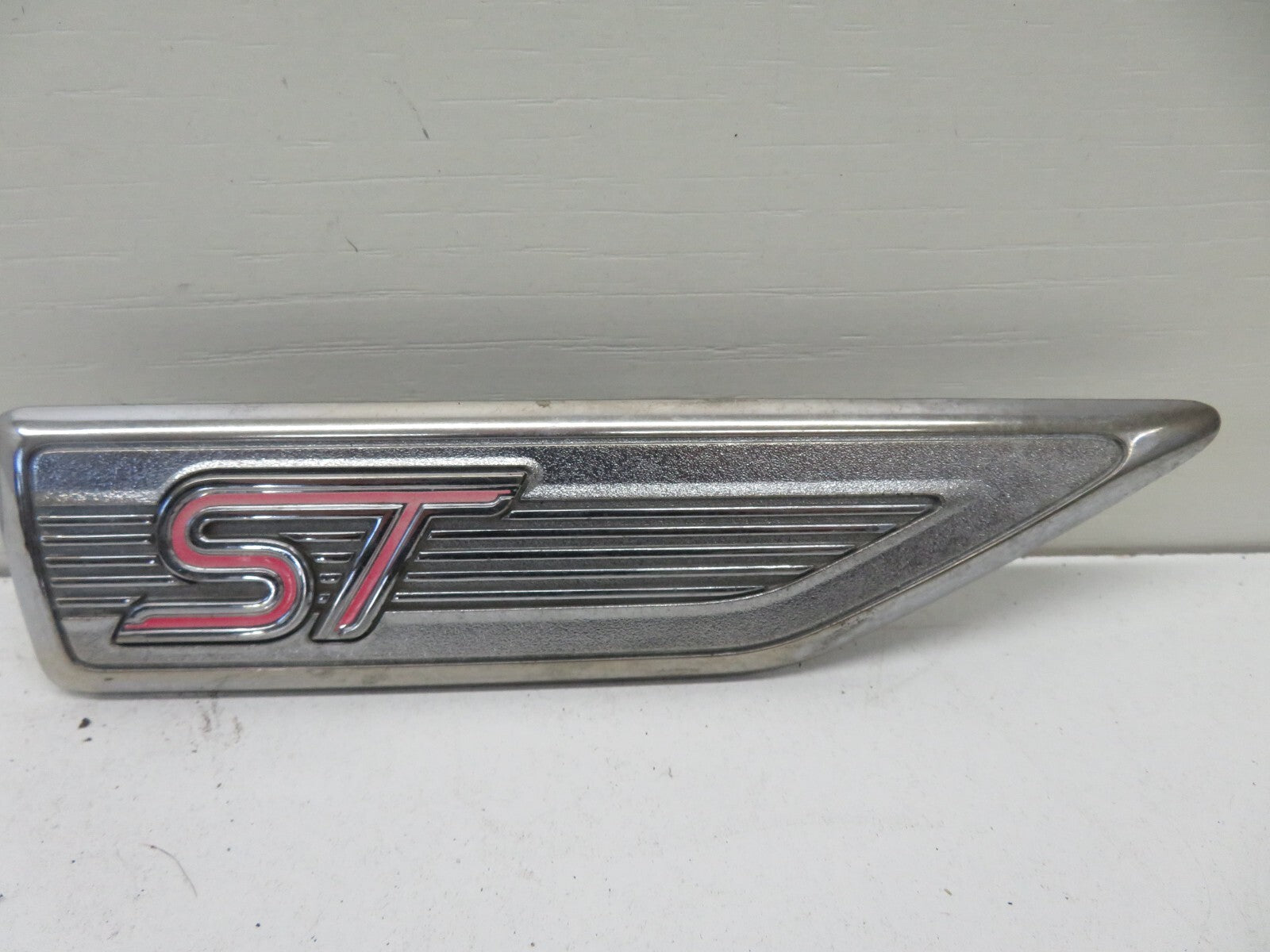 FORD FOCUS ST PASSENGER SIDE NS CHROME WING TRIM 6M5Y-16098-AC 2006-2010 1299-6