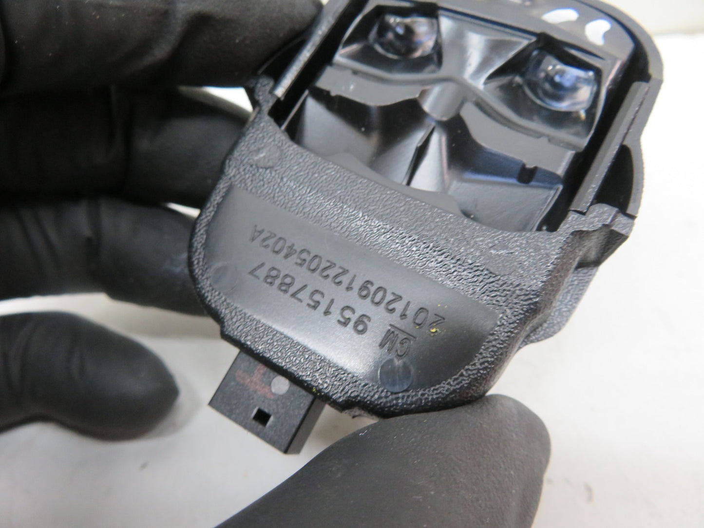 VAUXHALL MOKKA WINDSCREEN RAIN SENSOR GM 95157887 2012-2016 1739-11