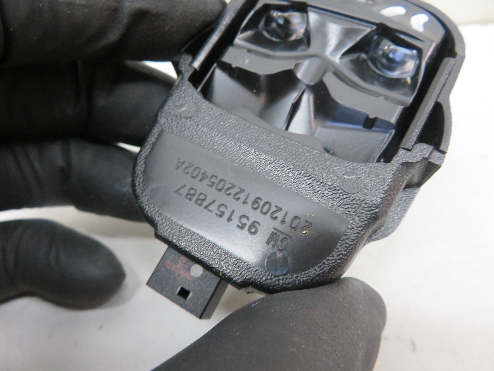 VAUXHALL MOKKA WINDSCREEN RAIN SENSOR GM 95157887 2012-2016 1739-11