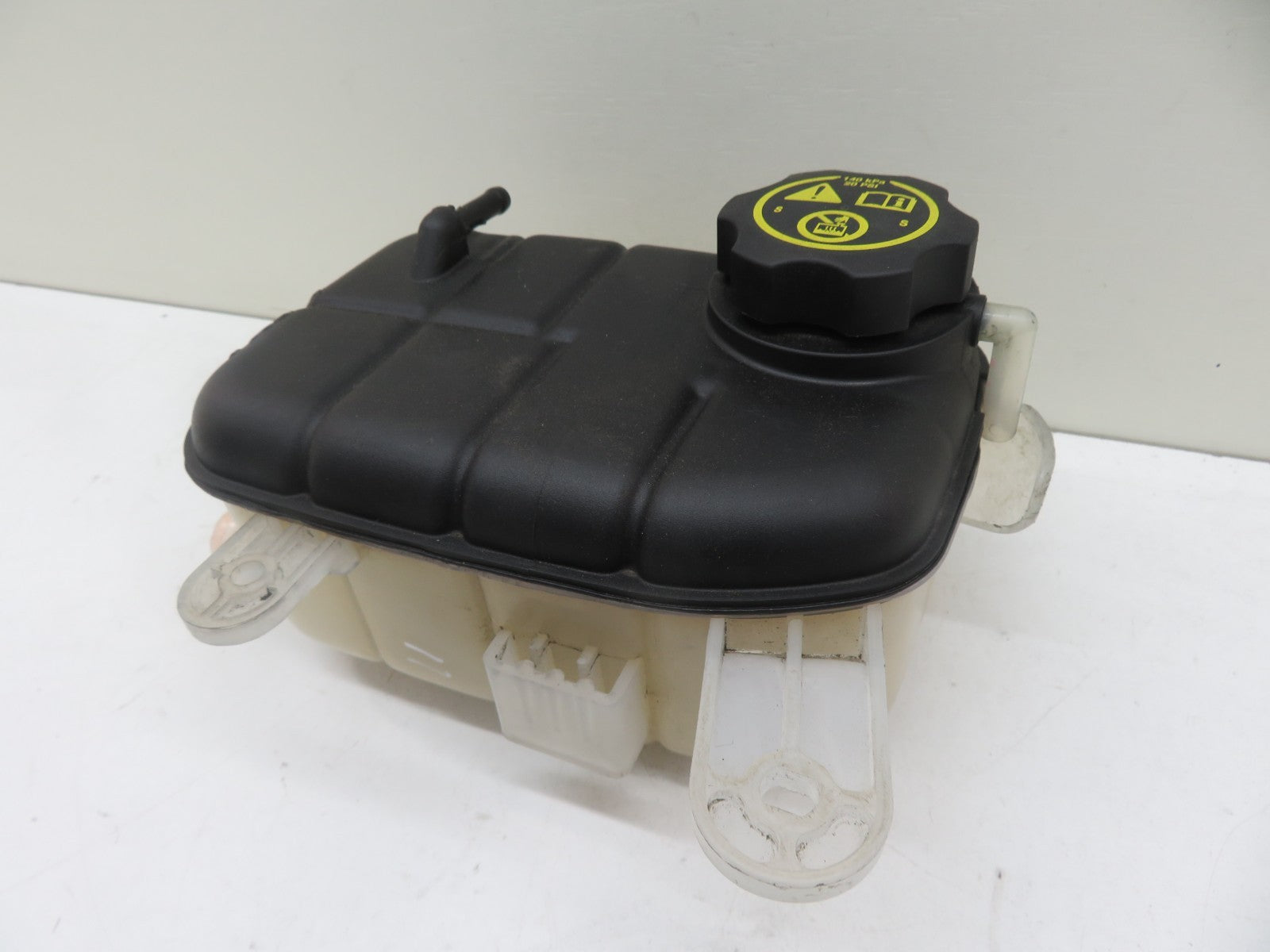 VAUXHALL MOKKA ANTIFREEZE HEADER TANK 95201979 2012-2016 1147-10