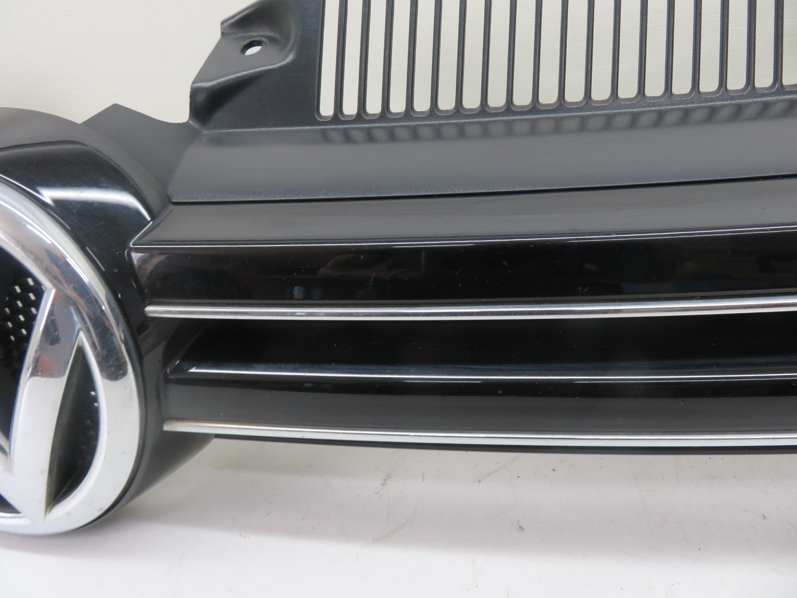 VOLKSWAGEN VW GOLF MK6 FRONT BUMPR GRILL BLACK 2009-2013
