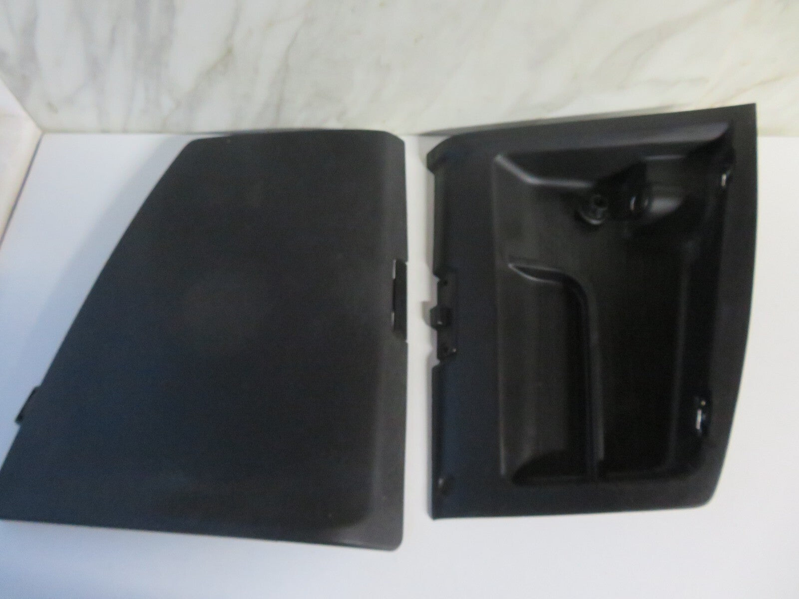 FORD TRANSIT MK7 OS TOP GLOVE BOX COMPARTMENT 12V SOCKET 2006-2014 AMS1540-9