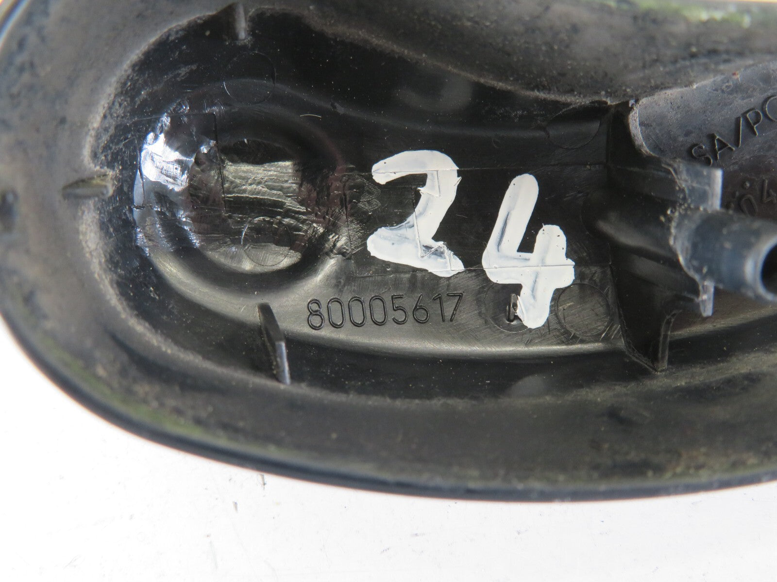 BMW MINI COOPER R52 FRONT WIPER ARM NUT COVER TRIM 80005617 2004-2006 A2018-24