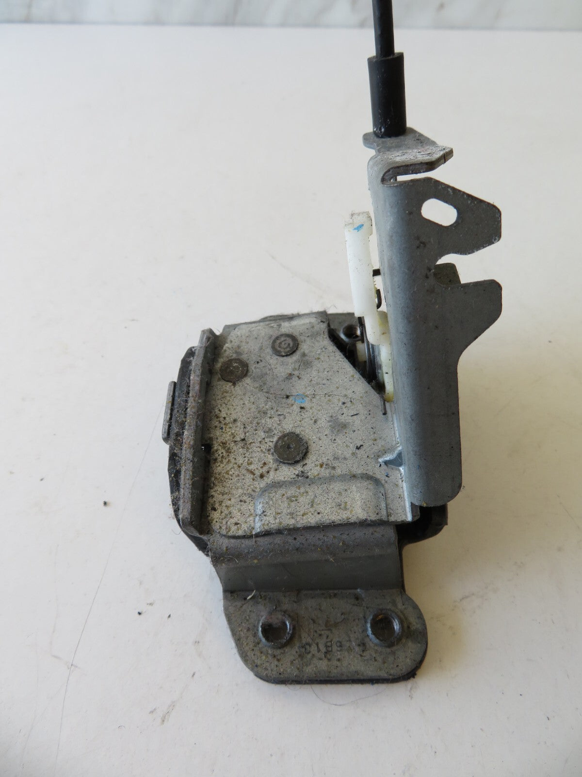 MAZDA RX8 OS DRIVER REAR BOTTOM DOOR LOCK CATCH 2003-2008 AMS1403 SA