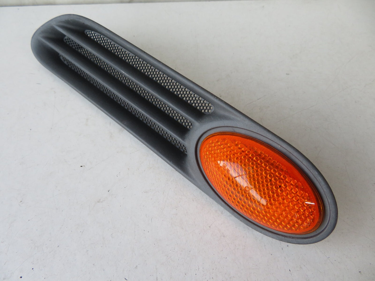 BMW MINI ONE COOPER R50 R53 NS INDICATOR LIGHT GRILL 2001-2006 A1543-17