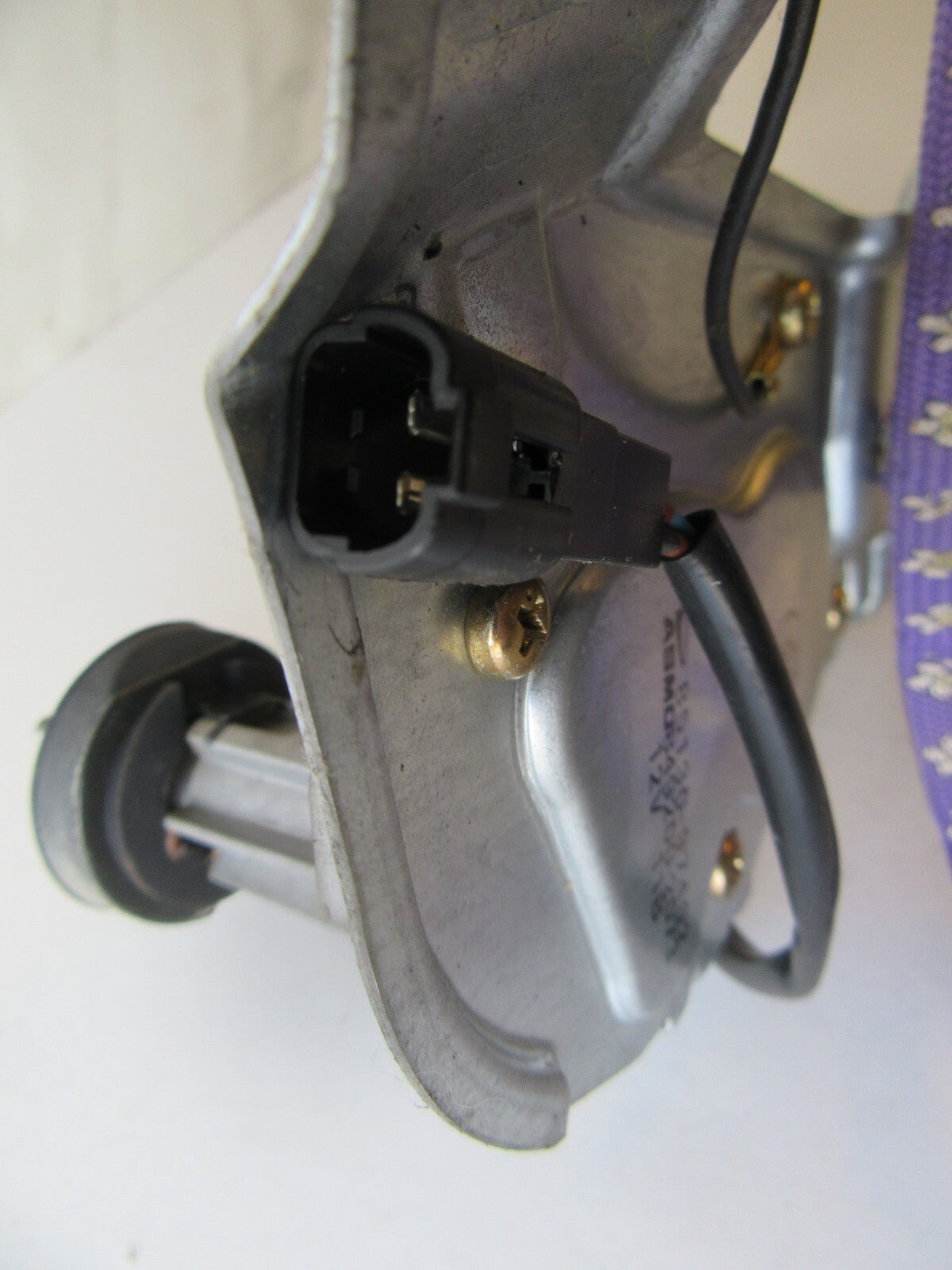 DAIHATSU YRV REAR WIPER MOTOR 85130-97402 2000-2005 HW03