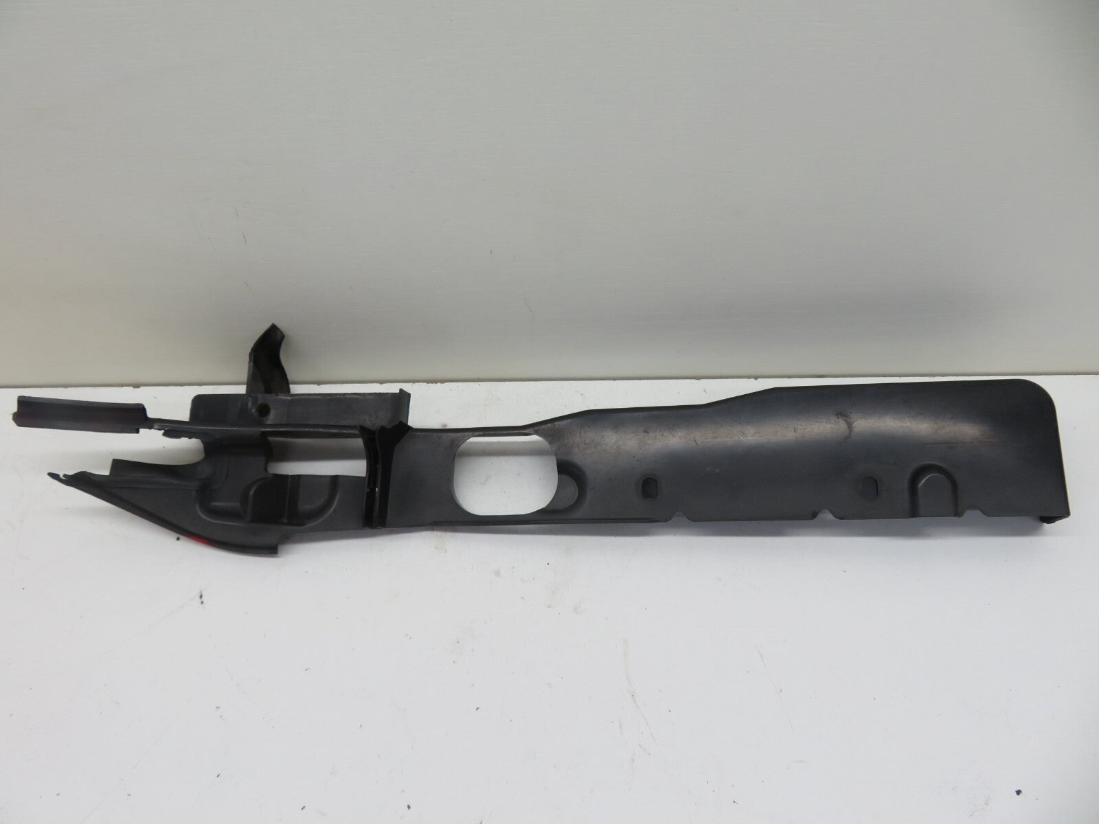 FORD FOCUS ST 225 OS DRIVER FENDER TRIM 4M51-A02476-A 2006-2010 1232-9