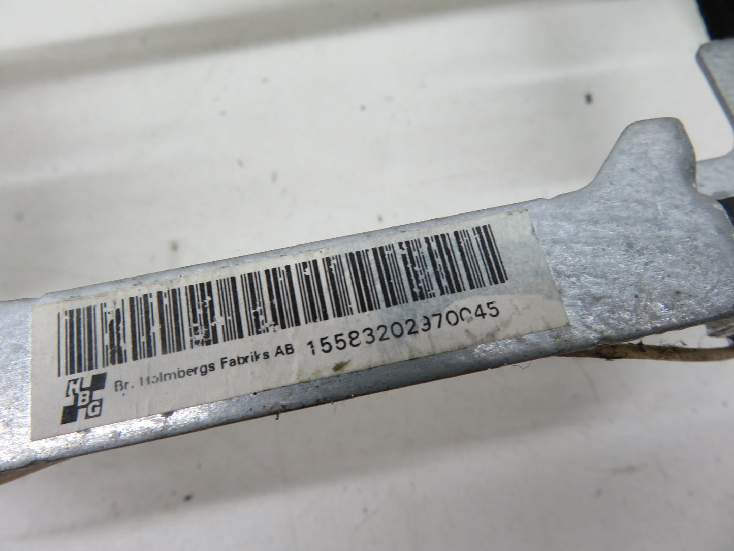 VOLVO V70 MK2 STEERING WHEEL EARTH MOUNTING BRACKET 2000-2007 1241-6