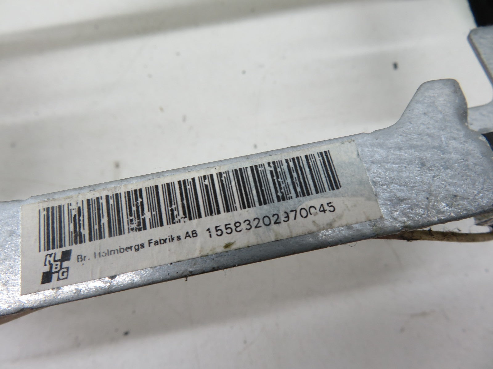 VOLVO V70 MK2 STEERING WHEEL EARTH MOUNTING BRACKET 2000-2007 1241-6