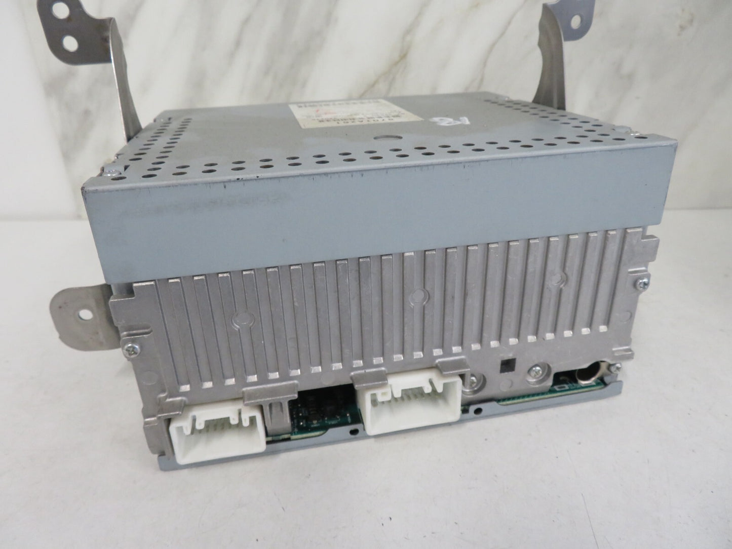 PEUGEOT 4007 RADIO CD HEAD UNIT DY-3W69U-3 2007-2012 1603-18