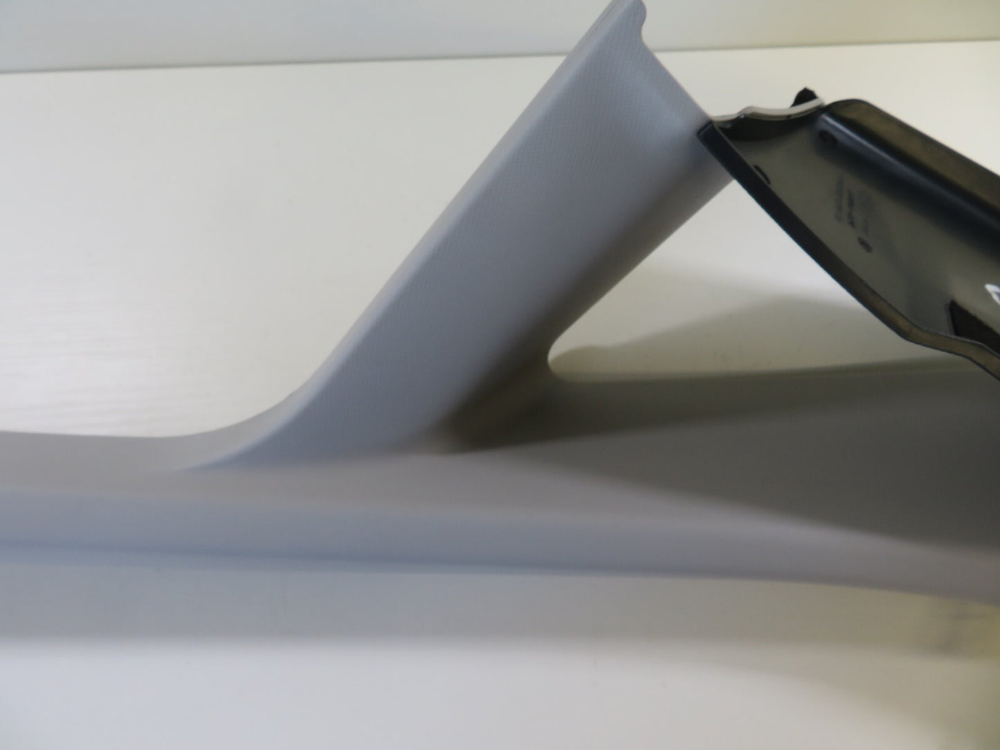 FORD C MAX GRAND OS DRIVER A PILLAR TRIM AM51-R02518-AAW 2011-2015 BK1343