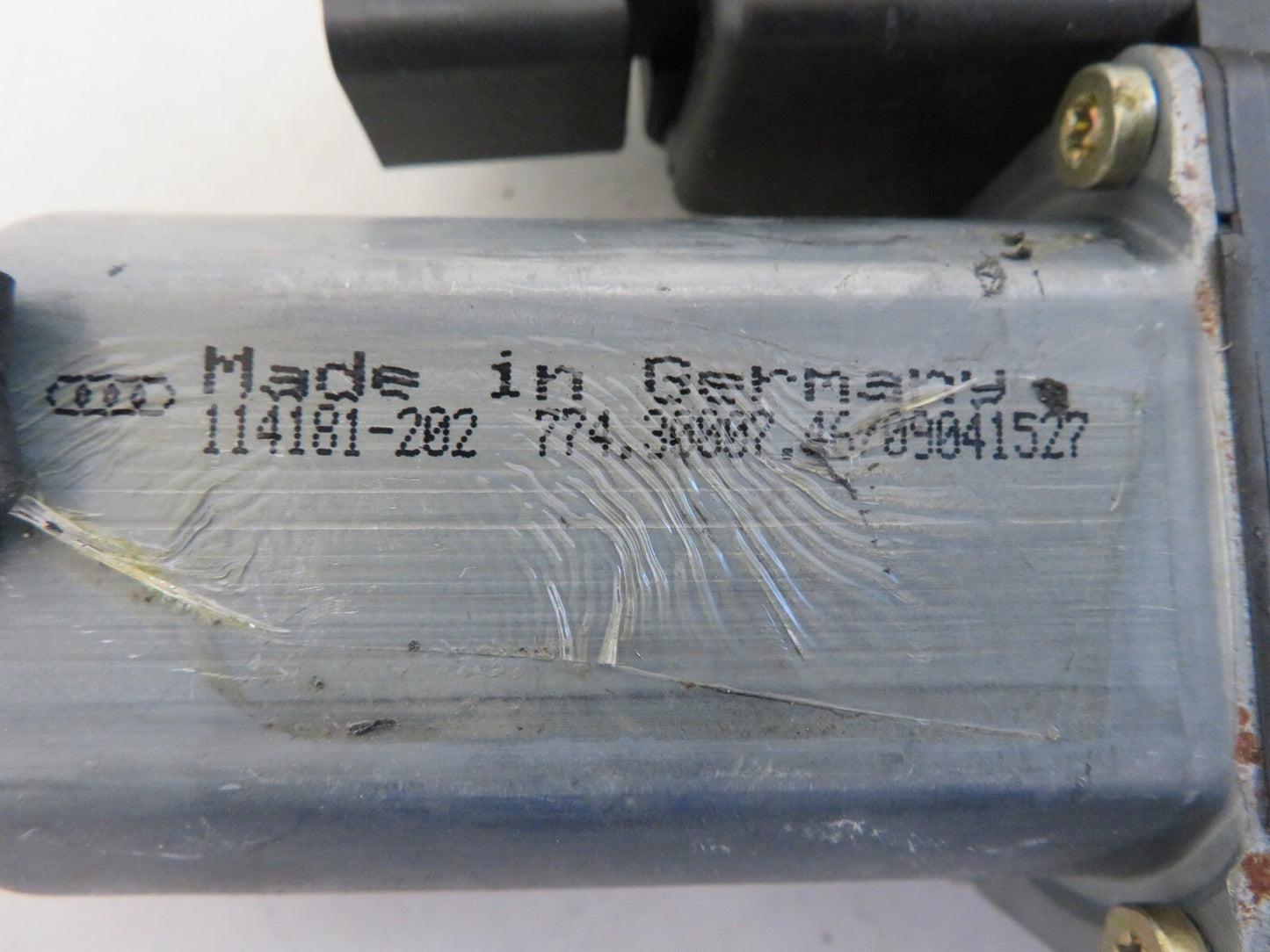 AUDI A8 D2 NSF PASSENGER WINDOW MOTOR 119021-113 1998-2002 1426-4