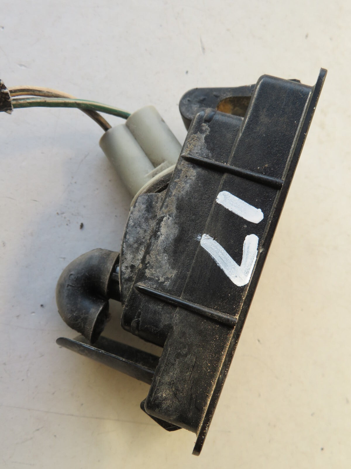 TOYOTA MR2 MK3 REAR NUMBERPLATE LIGHTS 2000-2007 AMS1419-16-17