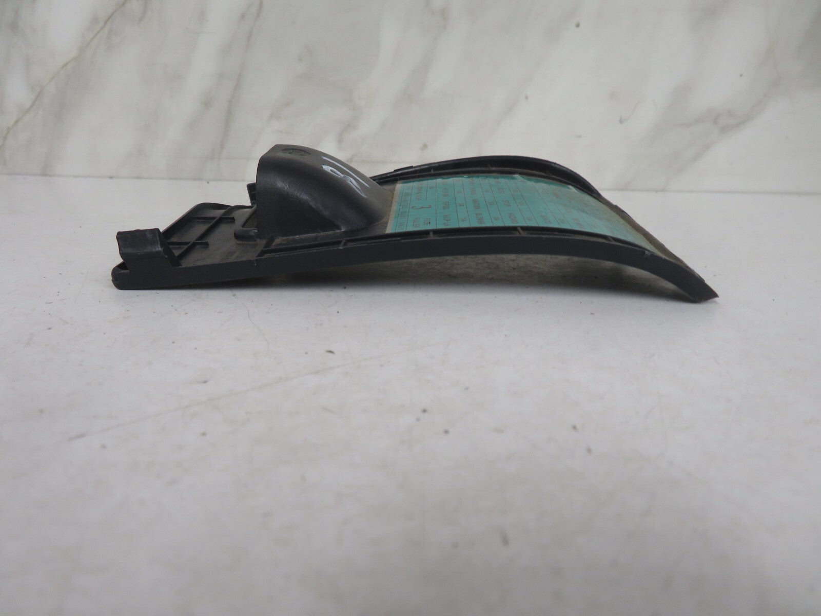 HYUNDAI GETZ INTERIOR FUSE BOX COVER LID 2002-2005 1234-18