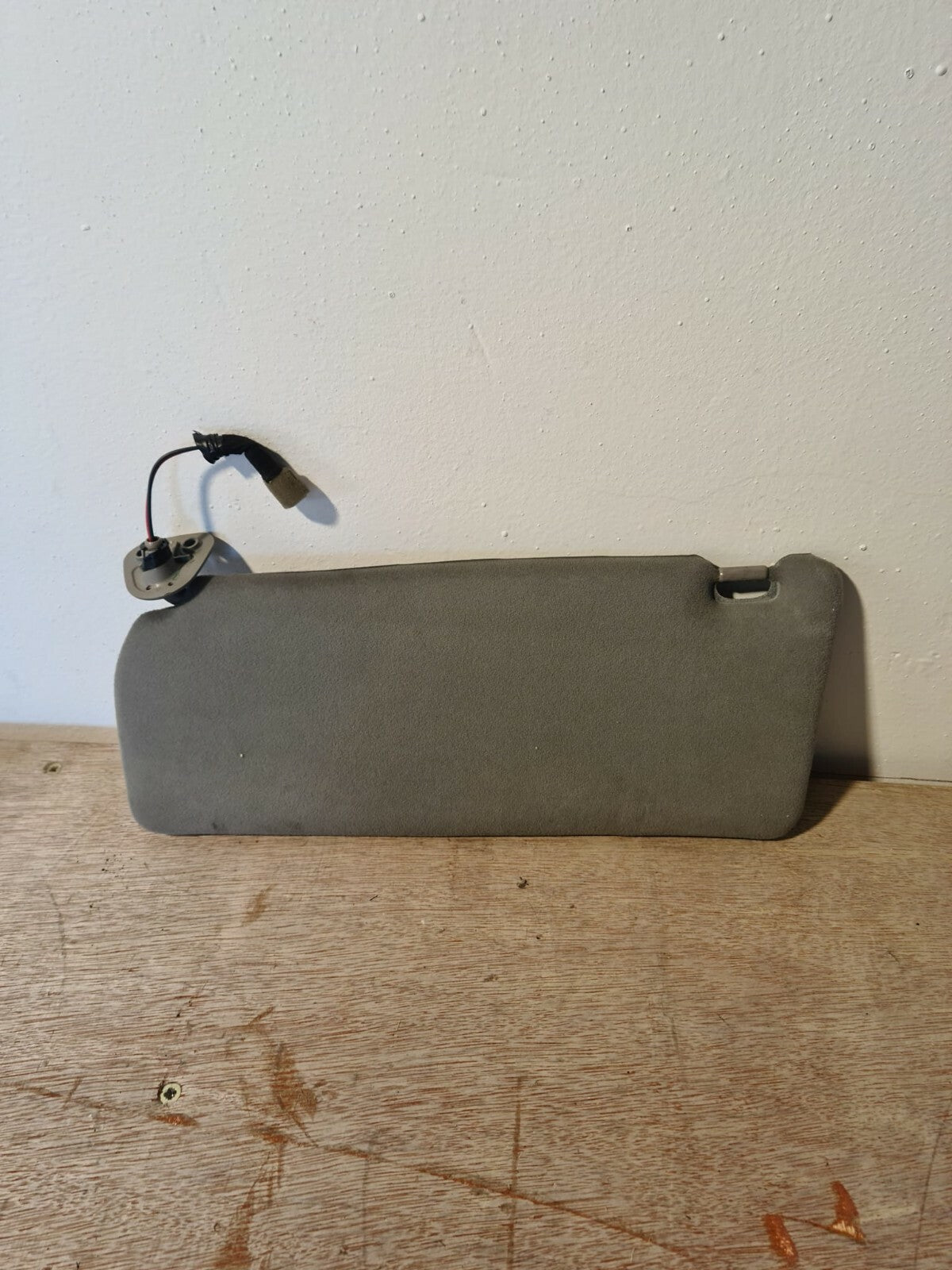 LEXUS IS200 OS SUN VISOR 