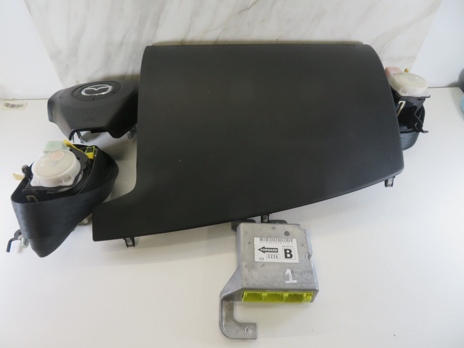 MAZDA 5 MPV DASHBOARD AIR / /BAG KIT STEERING WHEEL SEAT BELTS 2005-2010 A1414-1