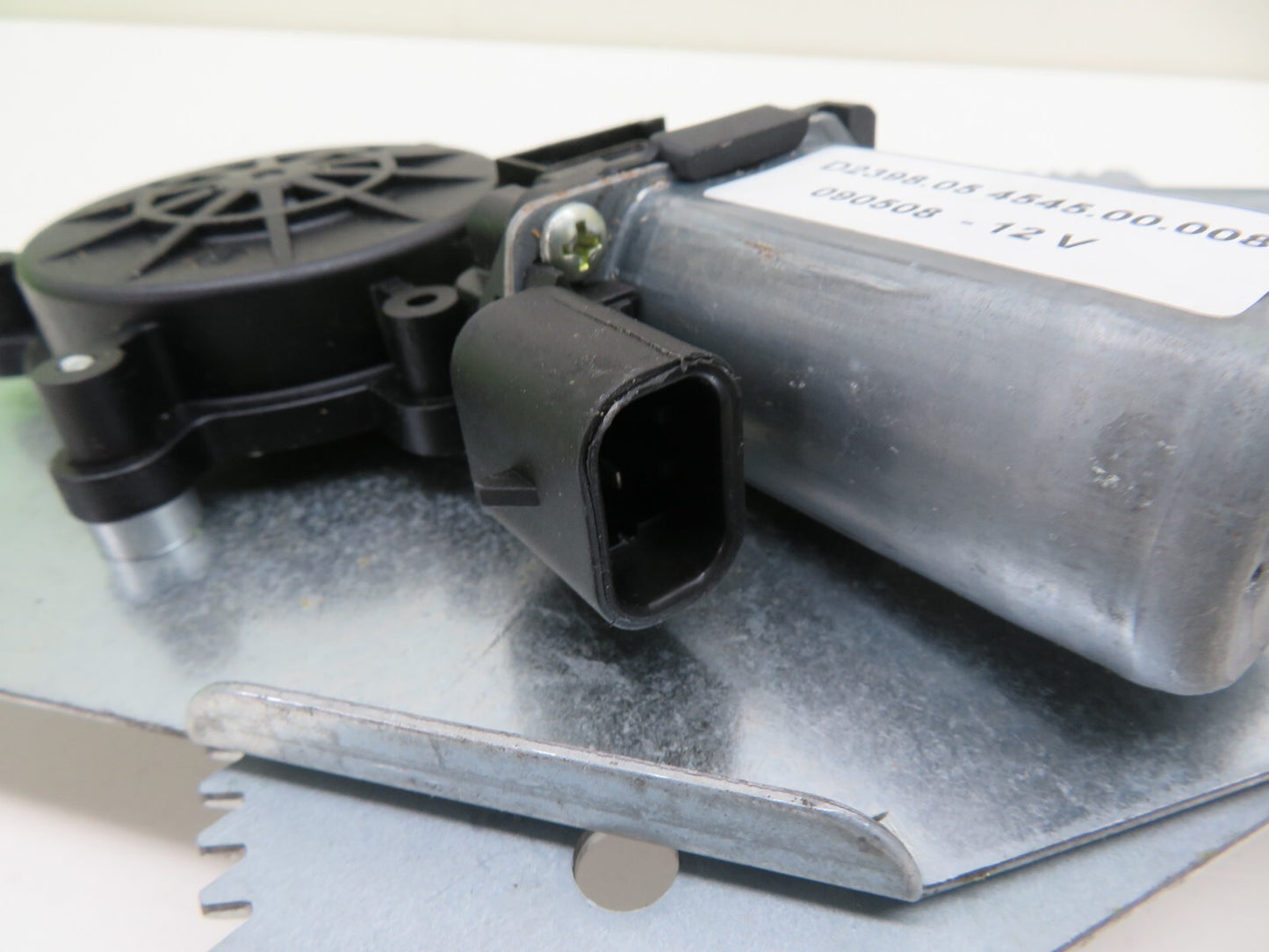 OS DRIVER DOOR WINDOW REGULATOR MOTOR FOR RENAULT TWINGO 1996-2007 VALEO 850363