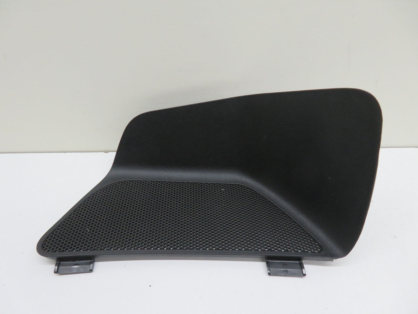 MAZDA CX7 OS DRIVER SIDE REAR BOOT TRIM EG2168853 2008-2012 1414-2