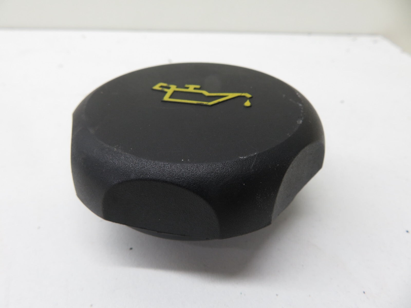 PORSCHE CAYENNE 955 ENGINE OIL CAP 2003-2006 1718-11