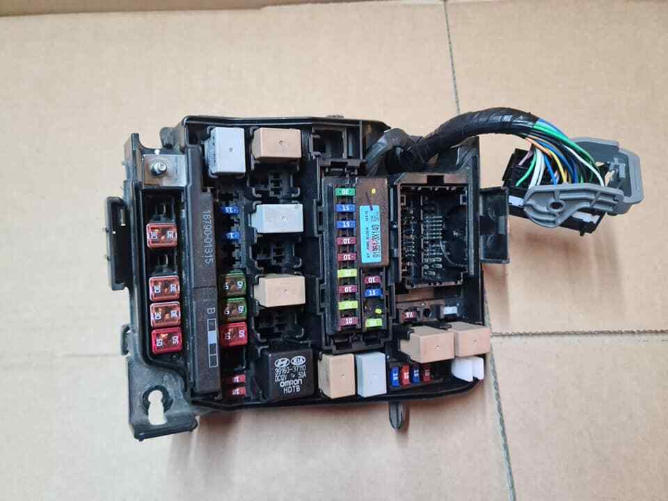 HYUNDAI I40 1.7 CRDI ENGINE BAY FUSE BOX 91203-3Z190 2012-2015 