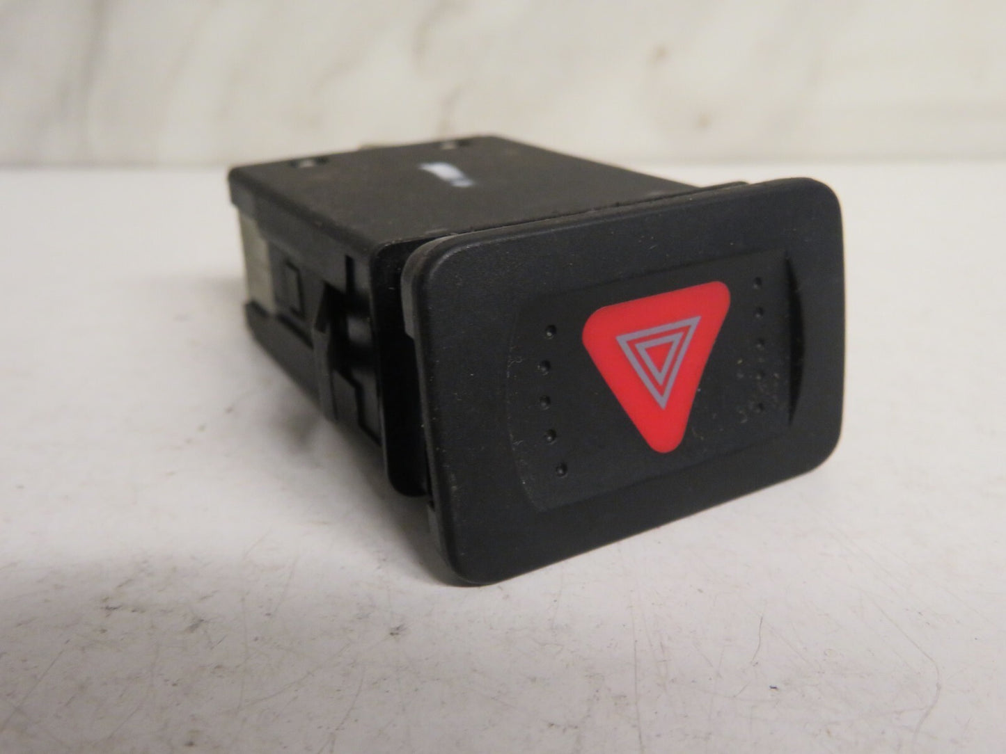 VOLKSWAGEN VW GOLF MK4 HAZARD SWITCH 1J0953235 1998-2004 AMS1703-1