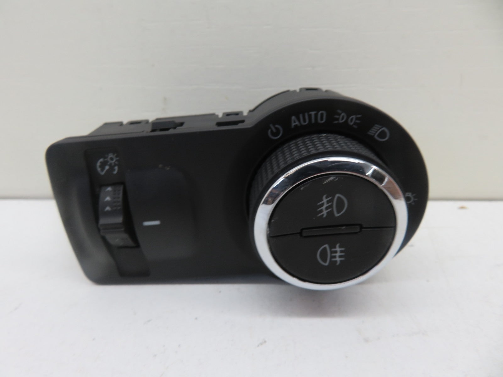 VAUXHALL MOKKA HEADLIGHT CONTROL SWITCH 96989570 2012-2016 1739-10