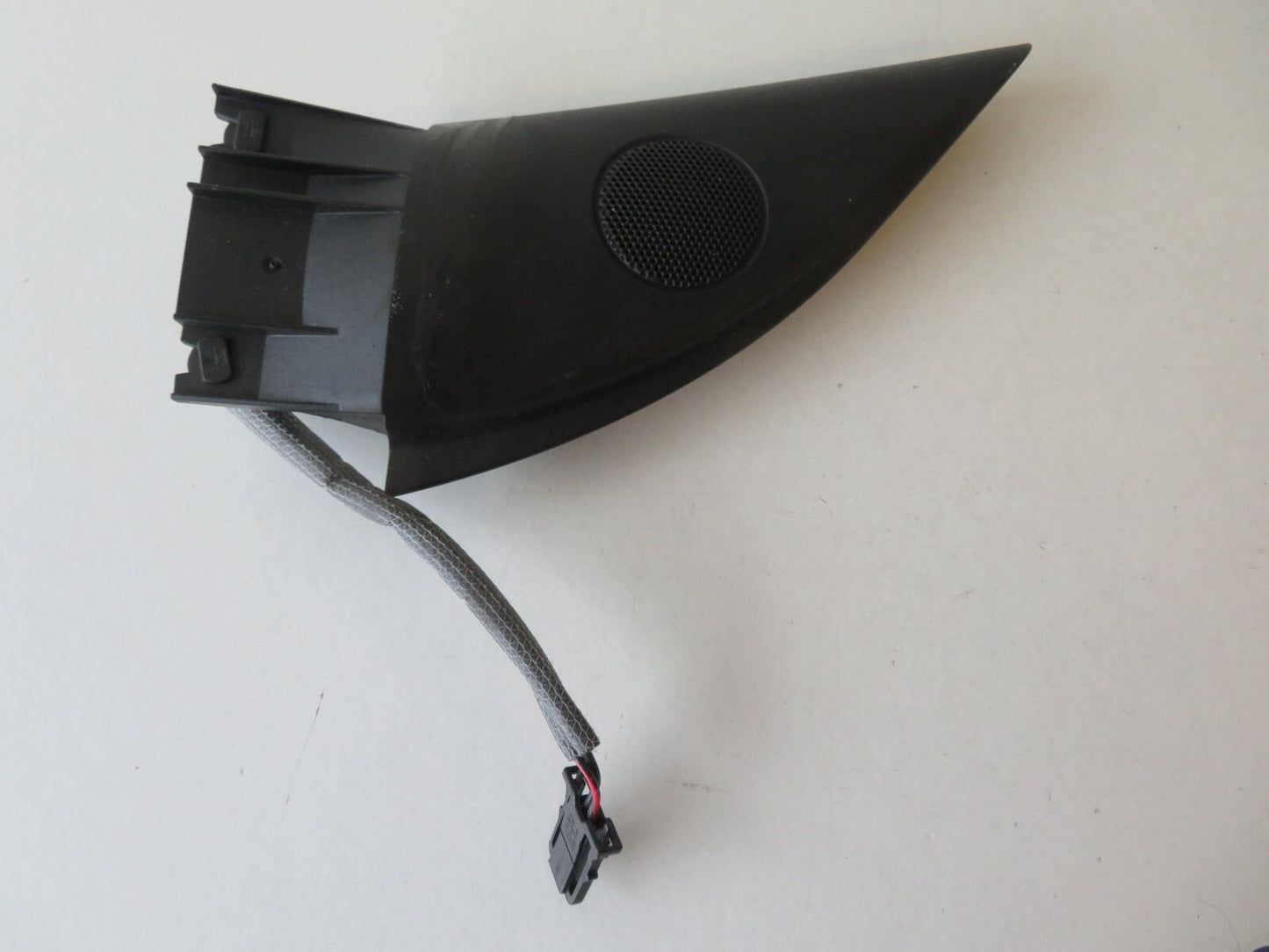 VOLKSWAGEN VW PASSAT B5.5 NS PASSENGER SIDE TWEETER 3B0035411F 01-05 AMS1348-2