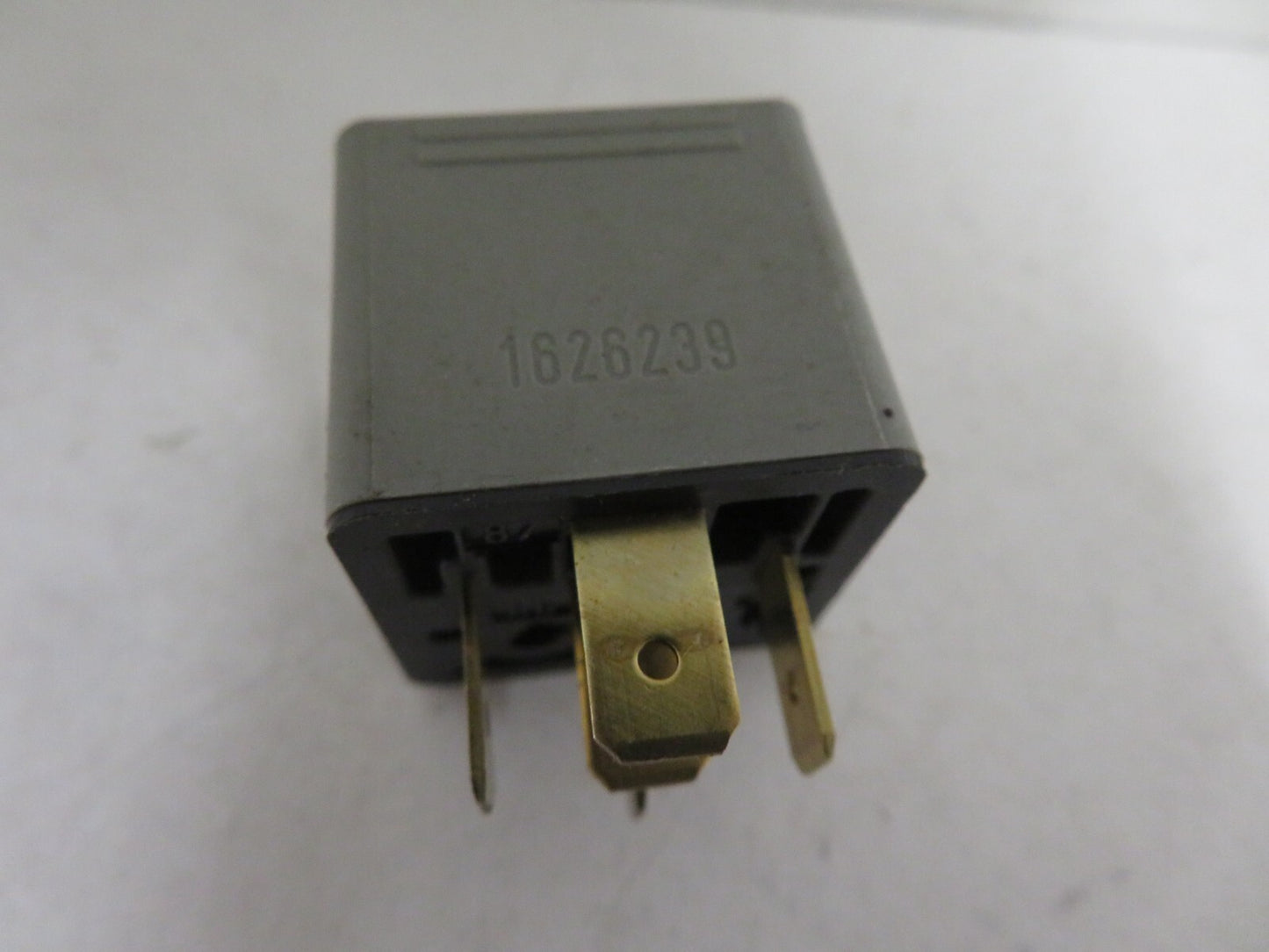 SAAB 93 9-3 BOSCH RELAY 1626239 1998-2002 SB29