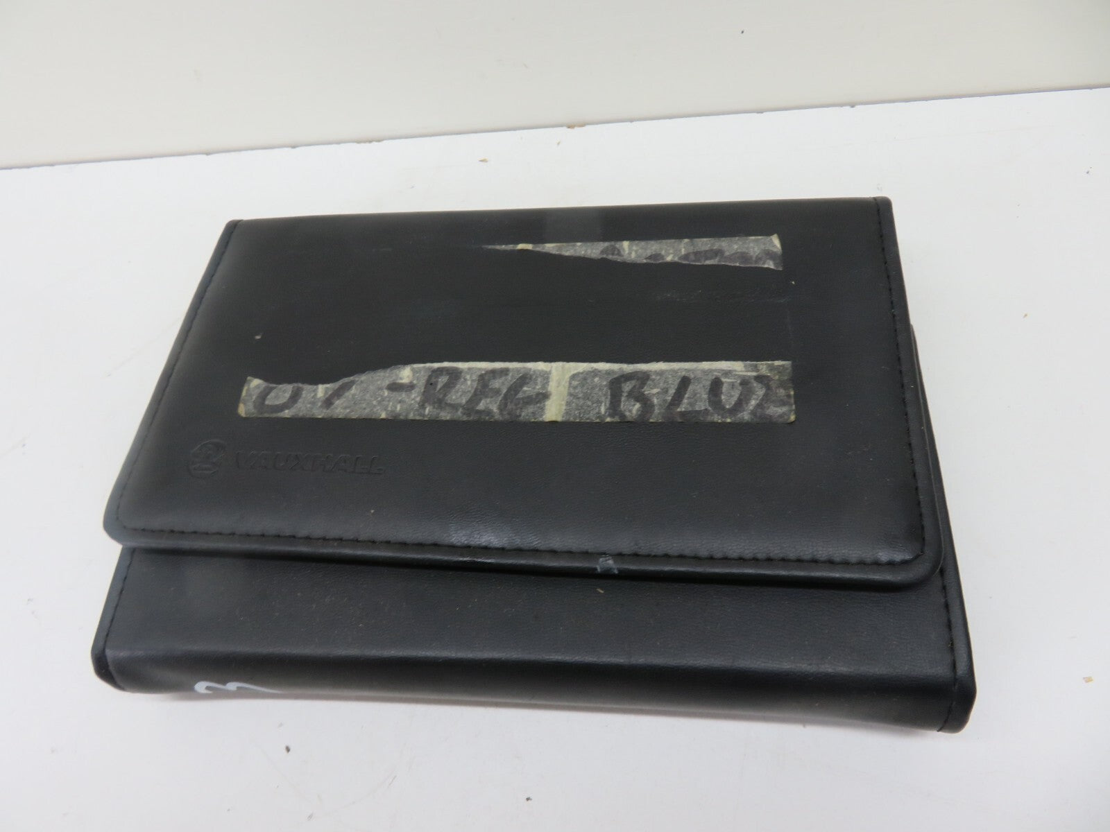 VAUXHALL ASTRA MK5 OWNERS MANUAL WITH FOLDER 2004-2010 1049-3