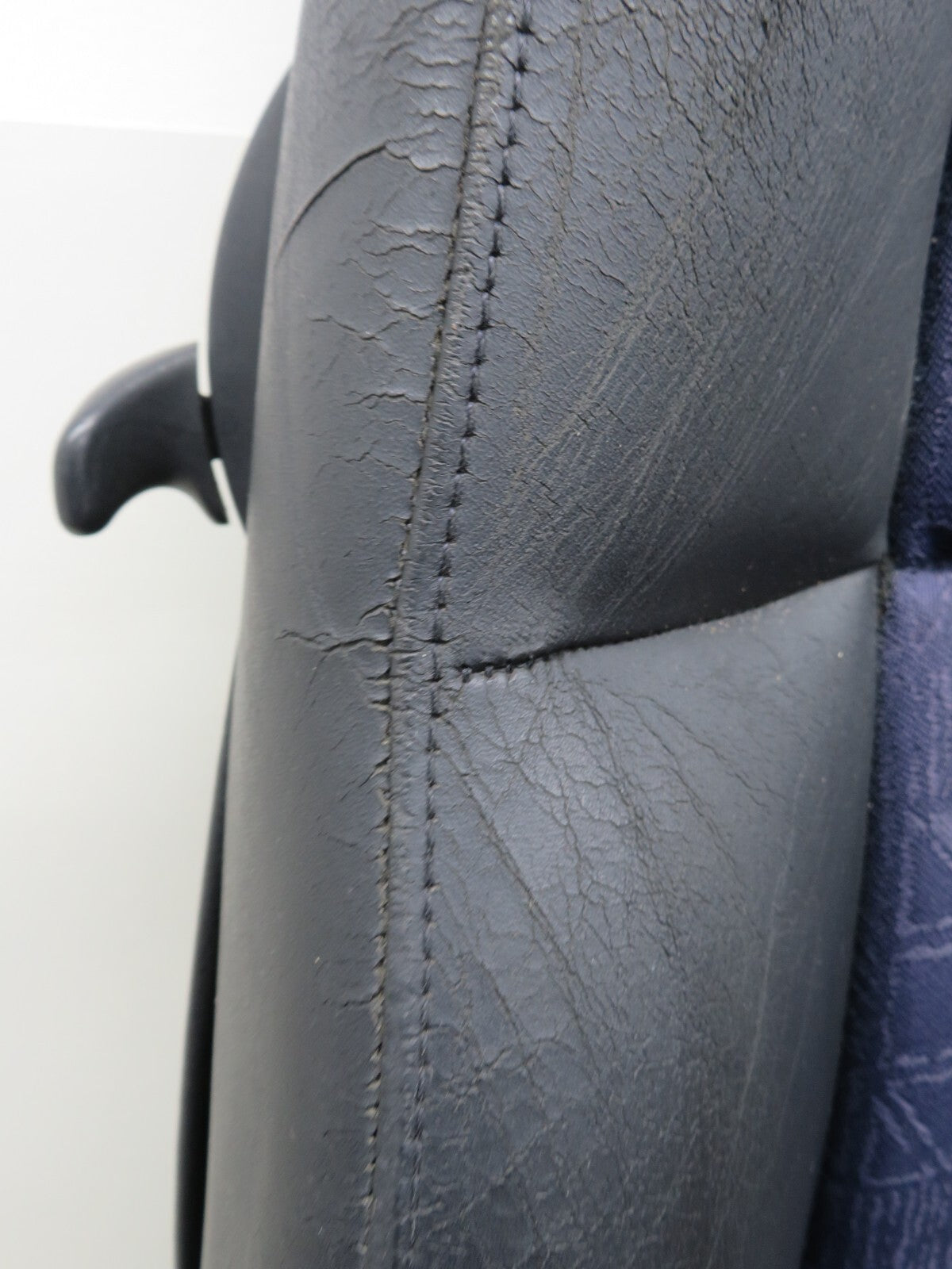 BMW E36 CONVERTIBLE COUPE OS DRIVER HALF LEATHER SEAT (SEE PHOTOS) 1990-1998