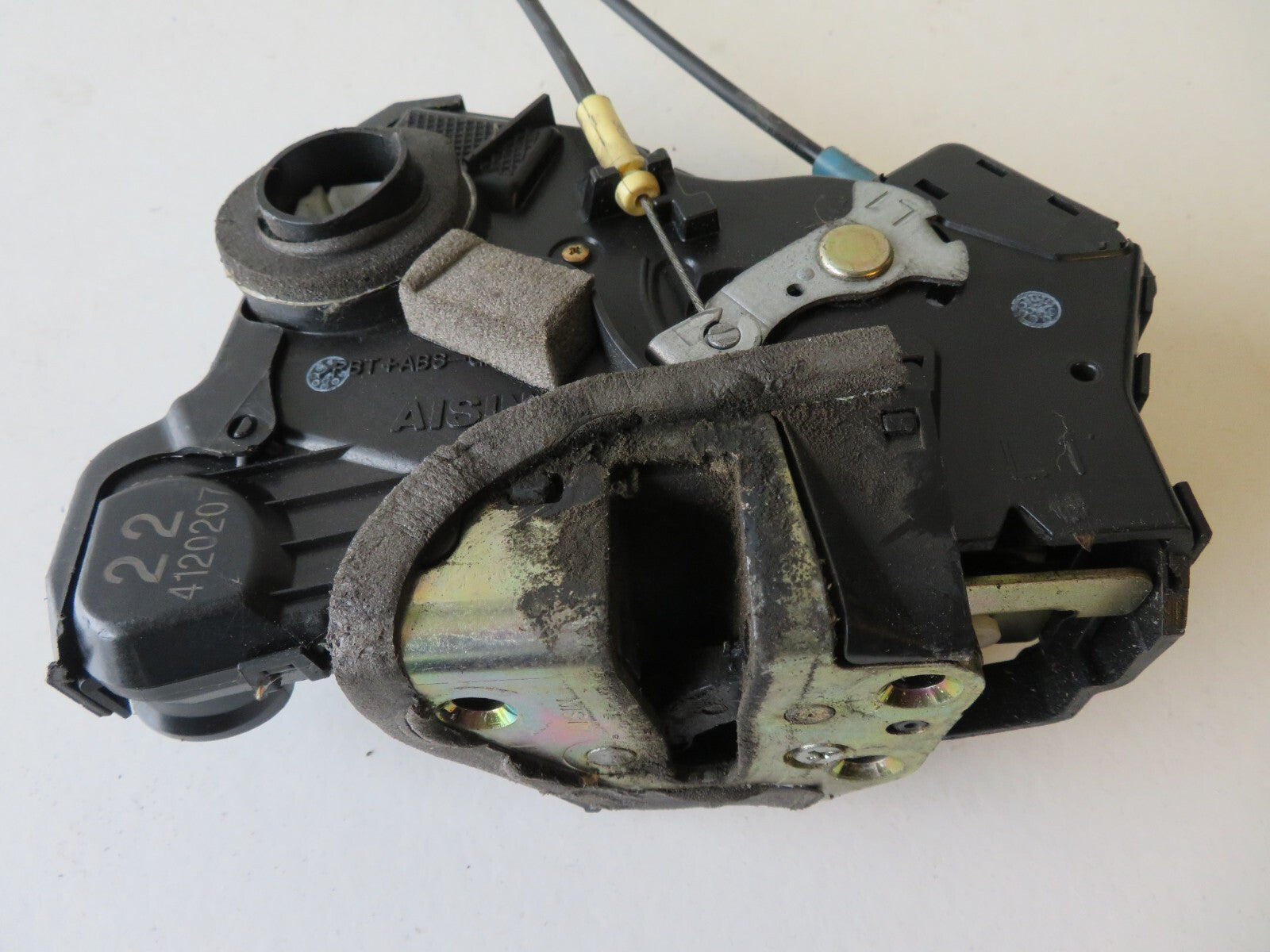 DAIHATSU SIRION NSF DOOR LOCK CATCH 2005-2010 ACS1720