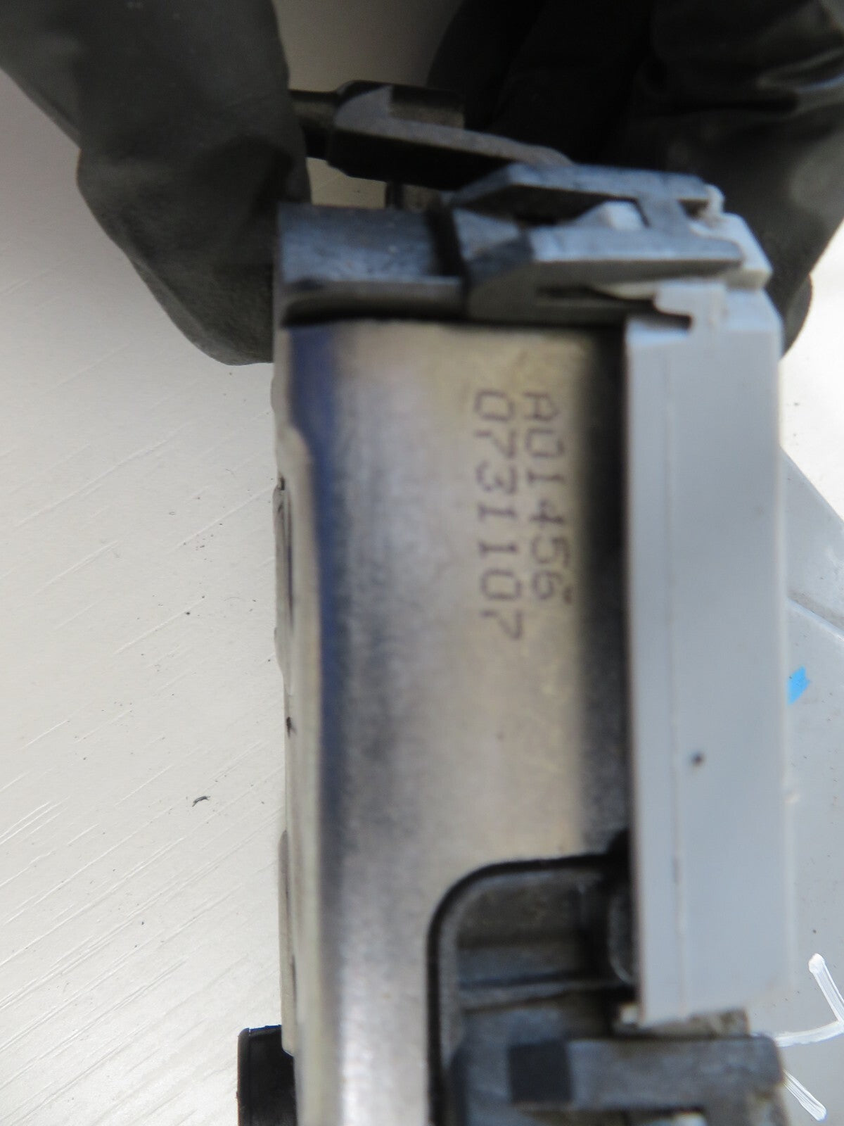 PEUGEOT 308 OSR DOOR LOCK CATCH 2007-2013 1410-1