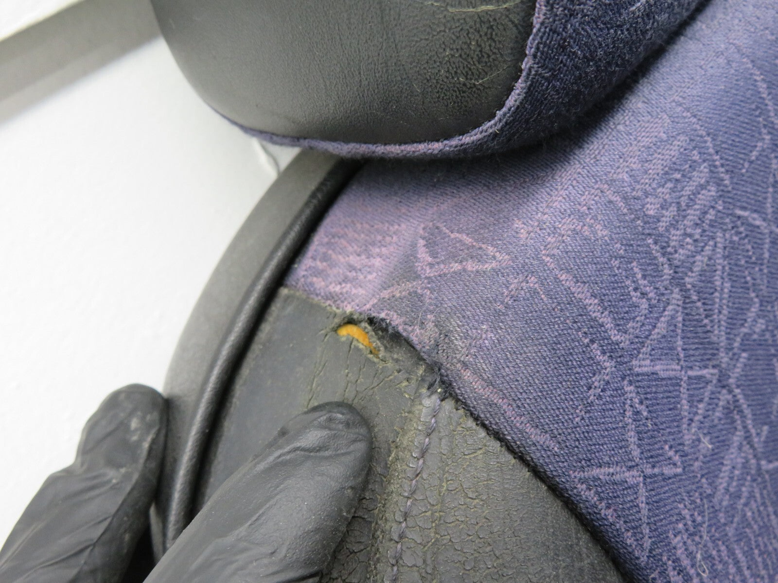 BMW E36 CONVERTIBLE COUPE OS DRIVER HALF LEATHER SEAT (SEE PHOTOS) 1990-1998