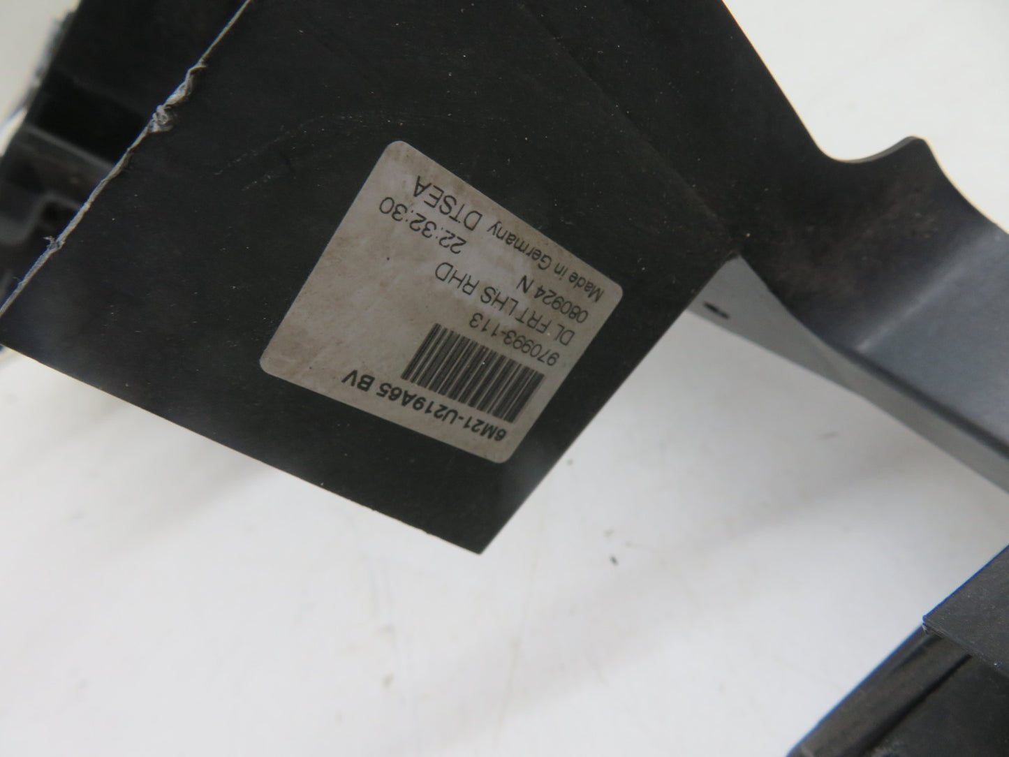 FORD S MAX NSF PASSENGER DOOR LOCK CATCH 8M2A-R21813-CA 2006-2014 1302-1