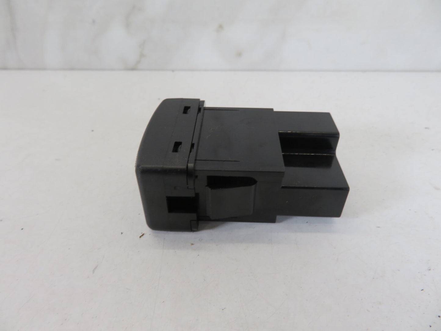 MAZDA 5 MPV SWITCH BLANK 2005-2010 A1427-17