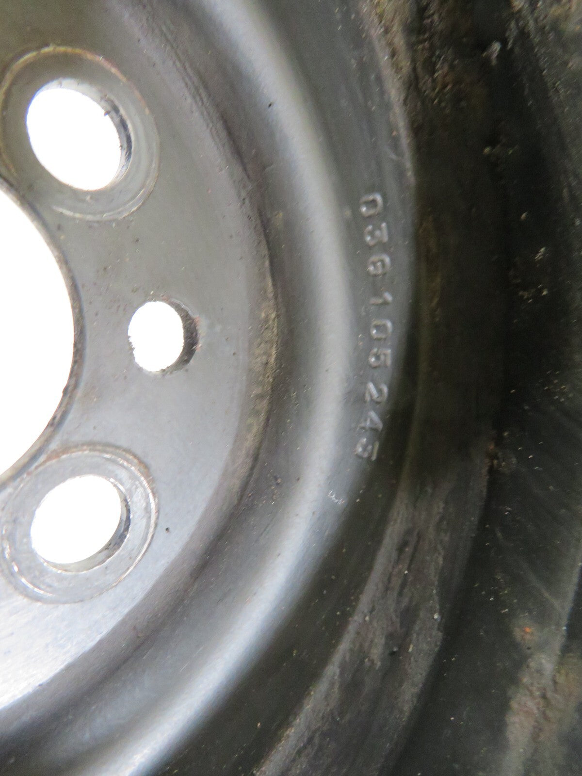 VOLKSWAGEN VW TOURAN 2.0 TDI ENGINE CRANKSHAFT PULLEY 03G105243 2003-2009 1347-3