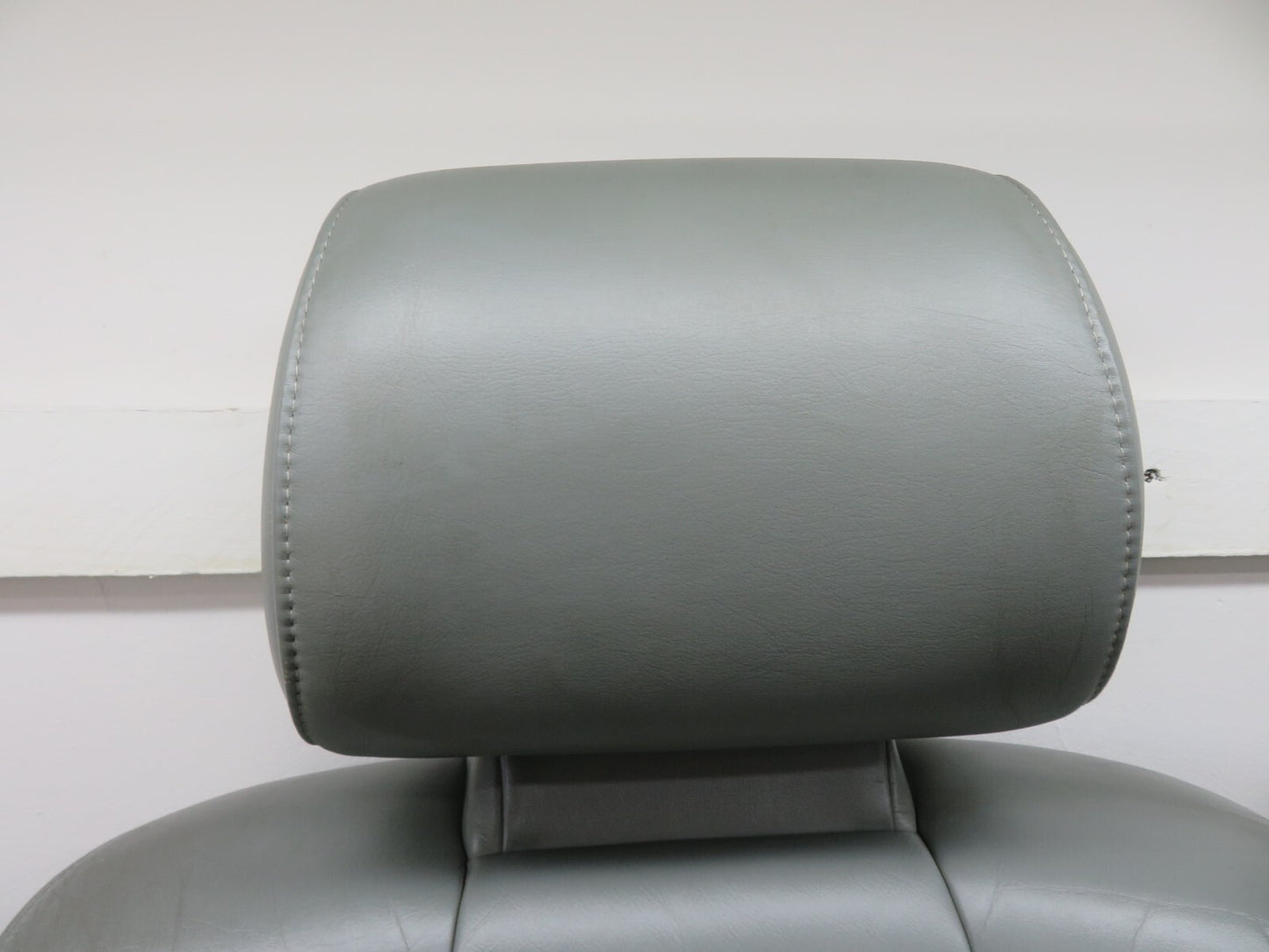 TOYOTA LEXUS SOARER SC400 FRONT GREY LEATHER SEATS PAIR (SEE PHOTOS)  1991-1999