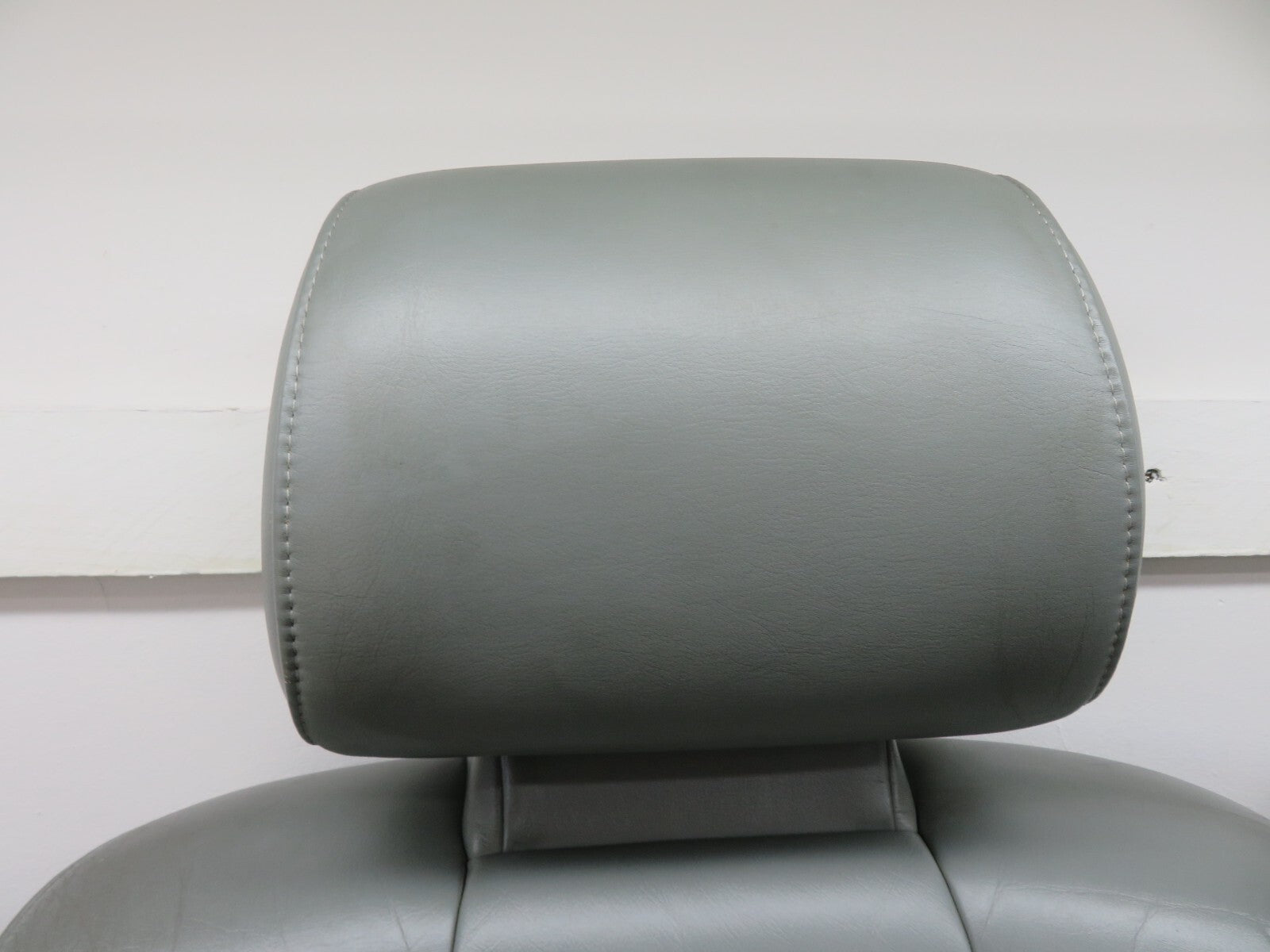 TOYOTA LEXUS SOARER SC400 FRONT GREY LEATHER SEATS PAIR (SEE PHOTOS)  1991-1999