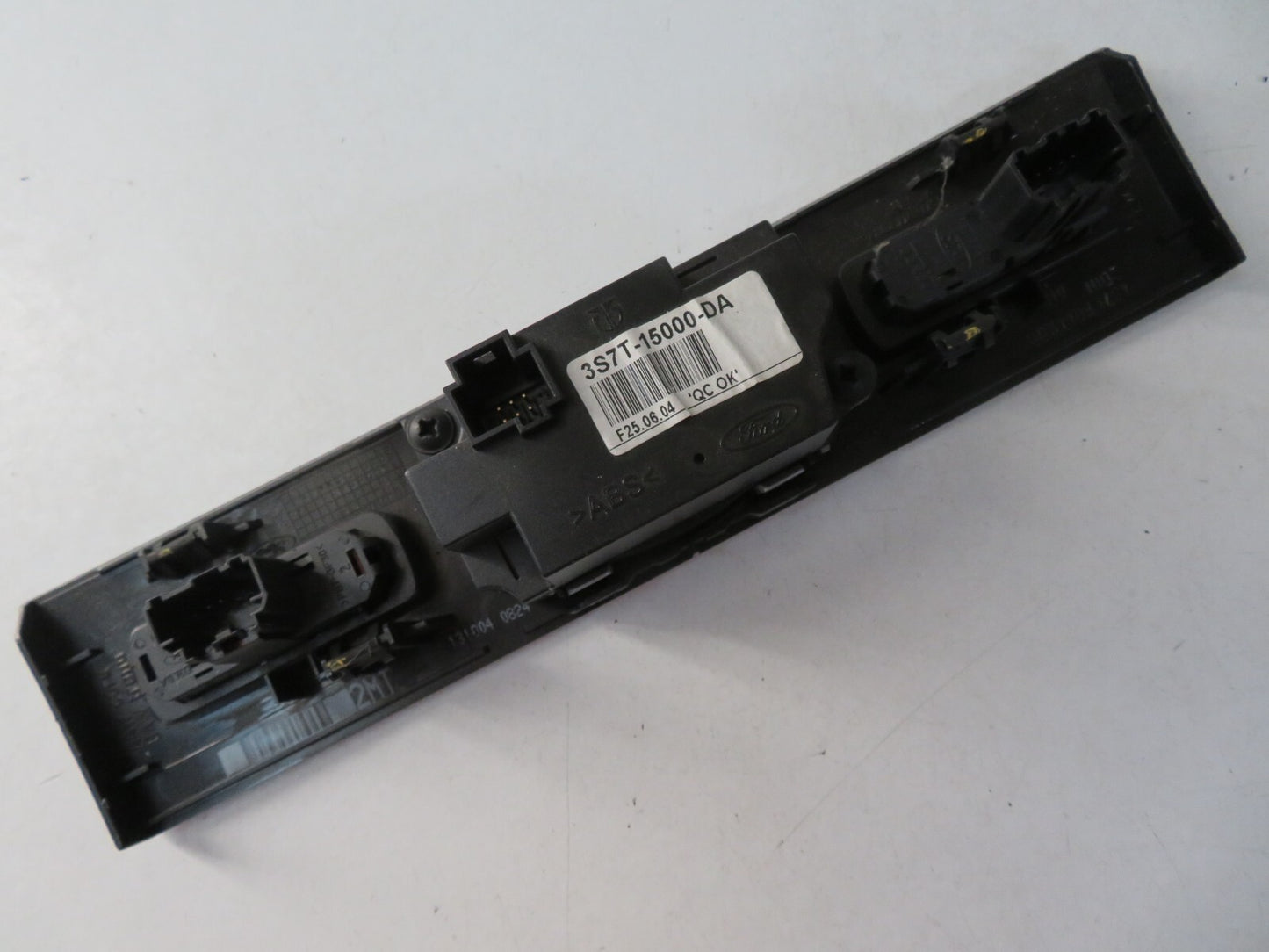 FORD MONDEO MK3 INTERIOR CLOCK HAZARD SWITCH 3S7T-15000-DA 2000-2007 MIX1329-21