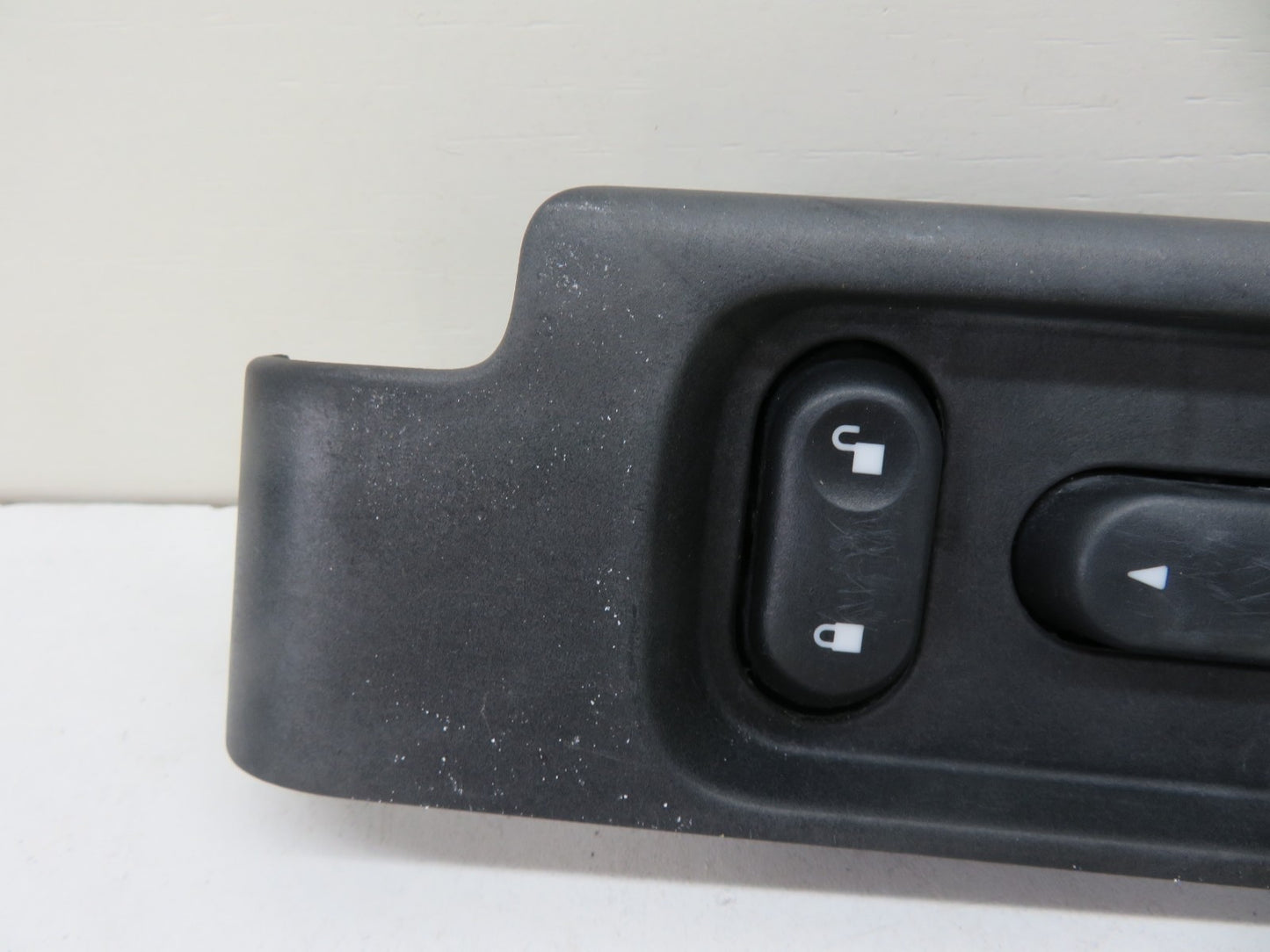 LAND ROVER FREELANDER 1 NS PASSENGER WINDOW SWITCH 2004-2006 1672-7