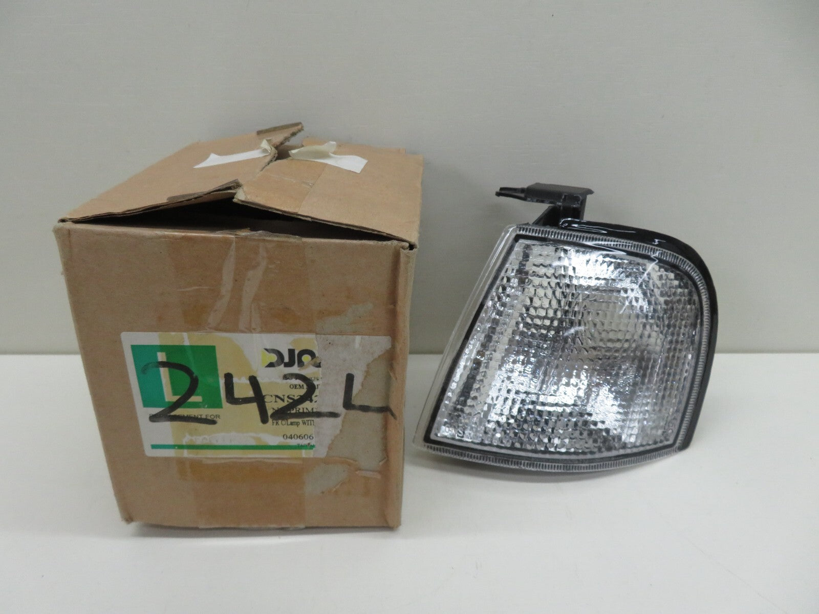 FRONT NS PASSENGER INDICATOR LIGHT FOR NISSAN PRIMERA 1990-1996