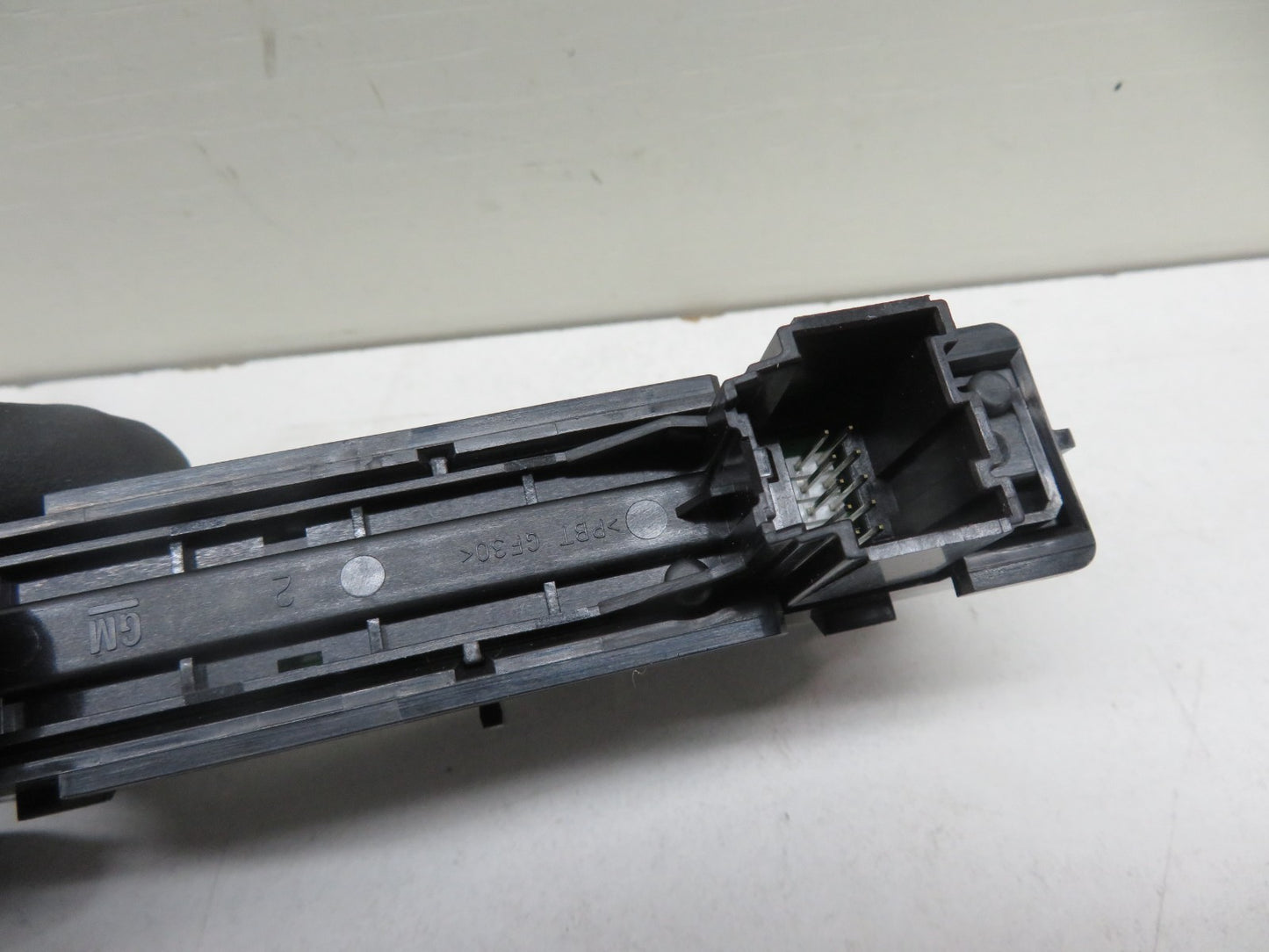 VAUXHALL INSIGNIA HAZARD SWITCH CENTRAL LOCKING 13324594 2008-2013 1155-7