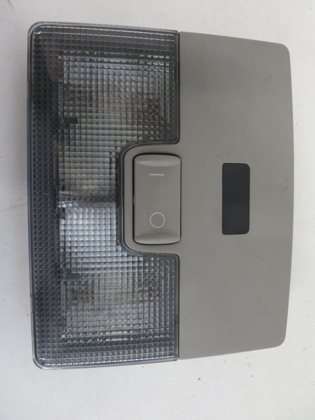 AUDI A8 D2 INTERIOR LIGHT 4B0947105B 1998-2002 1426-10