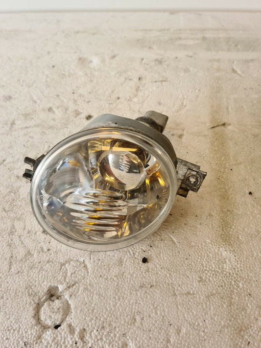 VOLKSWAGEN VW OS DRIVER SIDE FRONT FOG LIGHT 1998-2005 A16