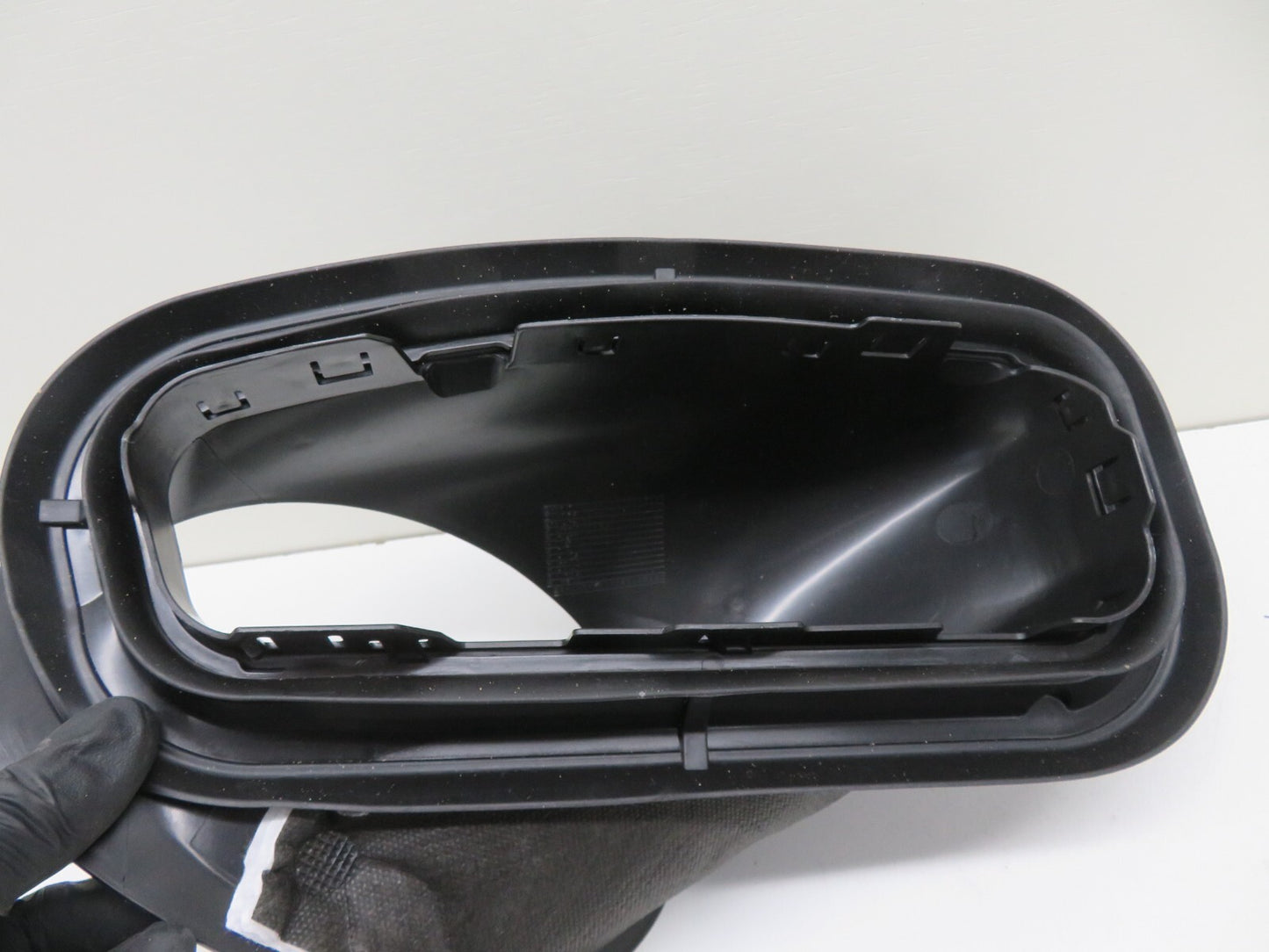 PEUGEOT 208 CITROEN C4 AIR INTAKE PIPE PETROL 9826752180 OE